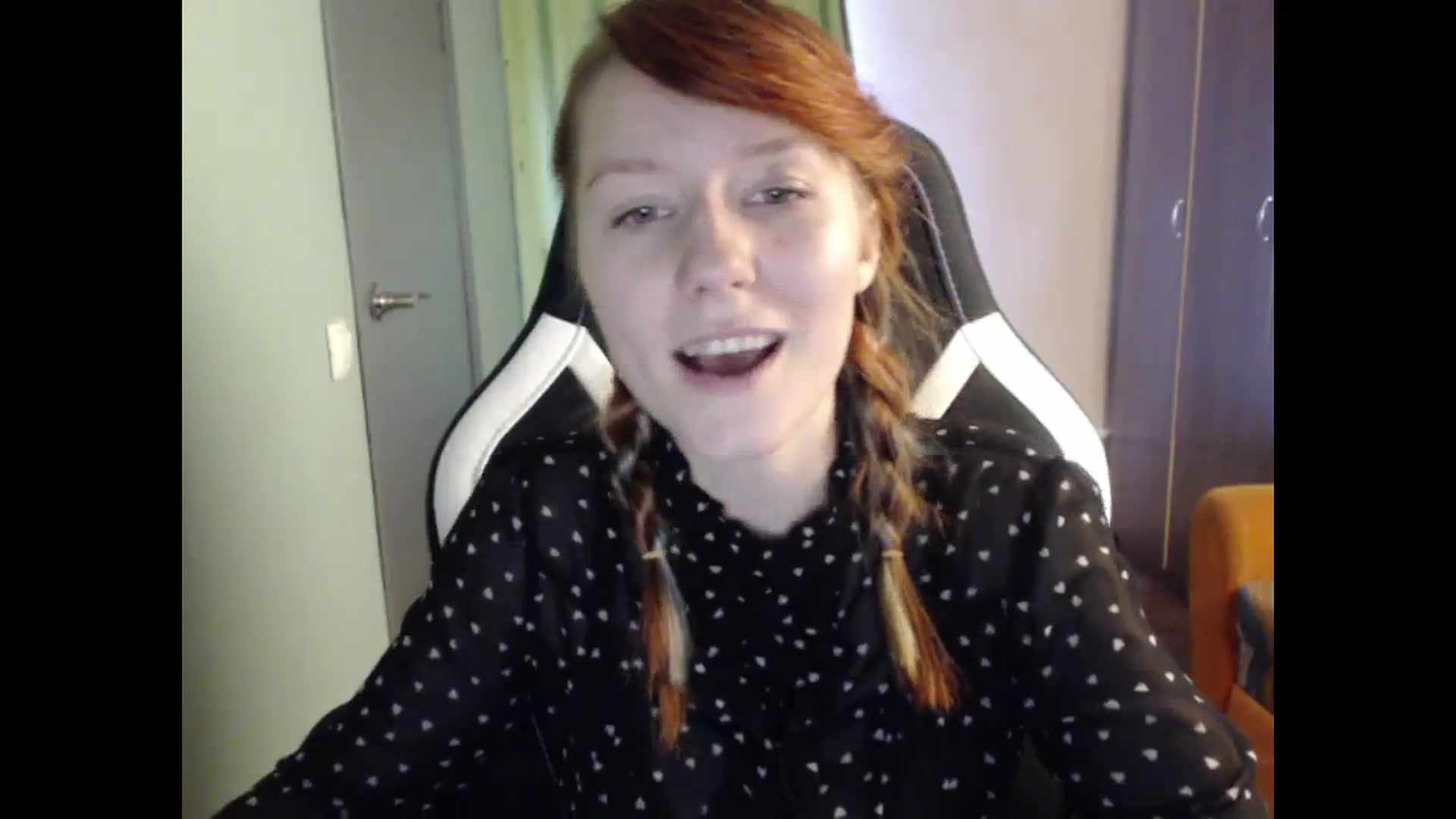 Gallery image thumbnail from NikiFoks18's myfreecams stream on, 09/11/2023, 08:54 image 5 of 20