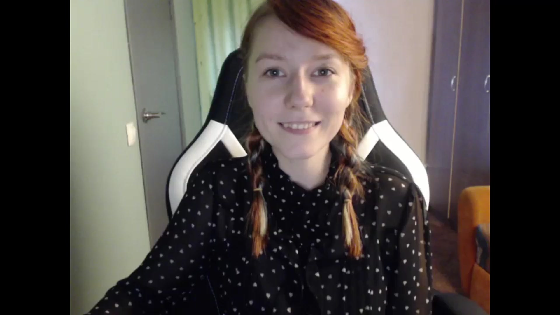 Gallery image thumbnail from NikiFoks18's myfreecams stream on, 09/11/2023, 08:54 image 16 of 20