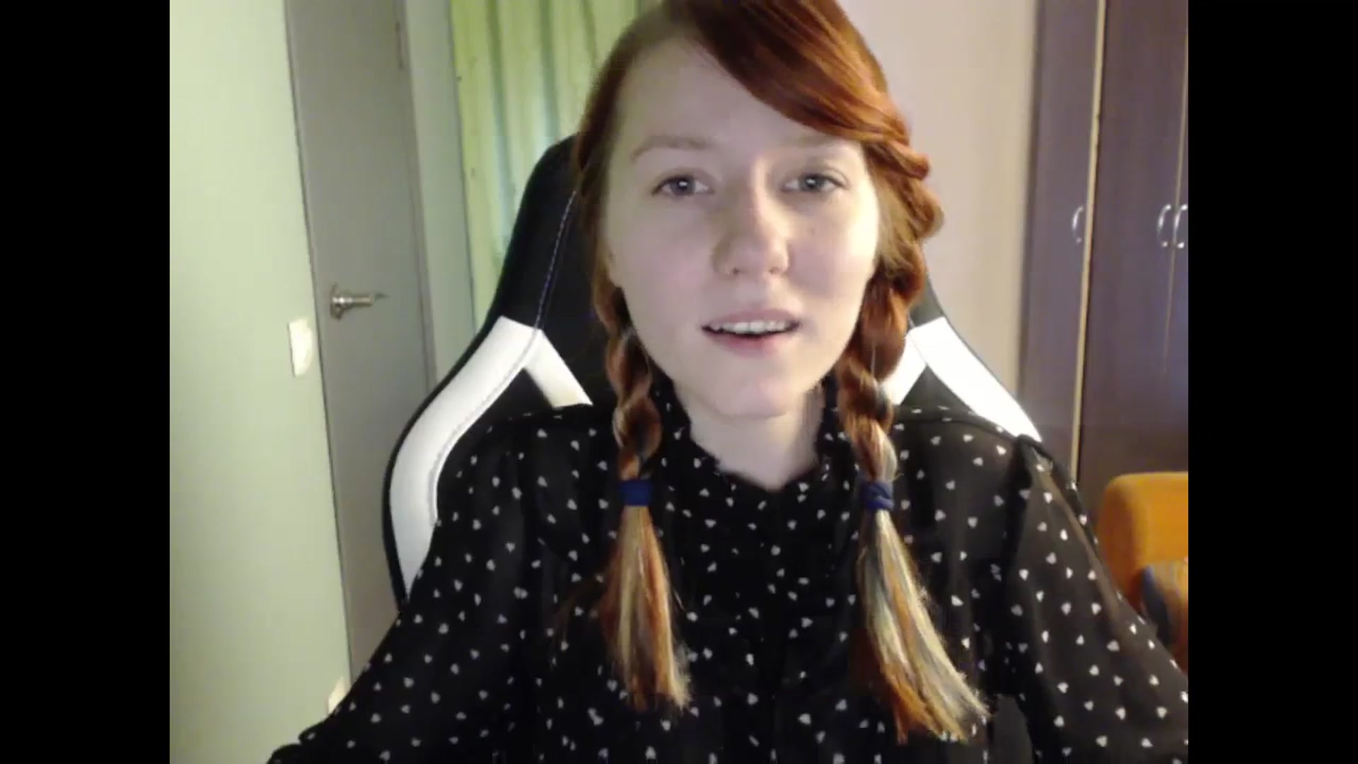 Gallery image thumbnail from NikiFoks18's myfreecams stream on, 09/12/2023, 07:57 image 10 of 20