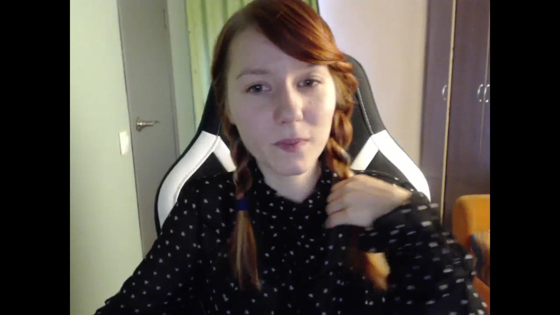 Gallery image thumbnail from NikiFoks18's myfreecams stream on, 09/12/2023, 07:57 image 13 of 20