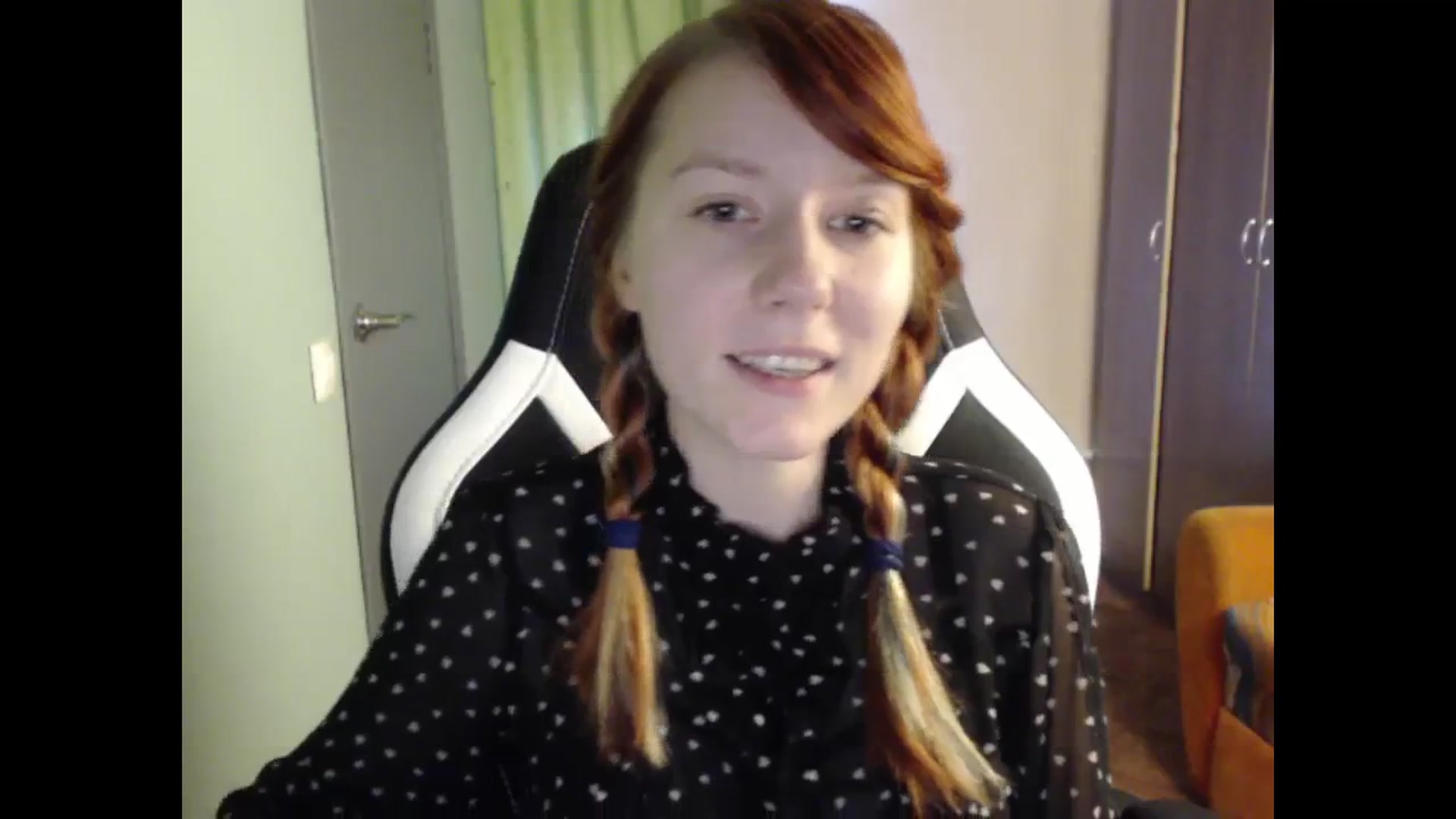 Gallery image thumbnail from NikiFoks18's myfreecams stream on, 09/12/2023, 07:57 image 6 of 20