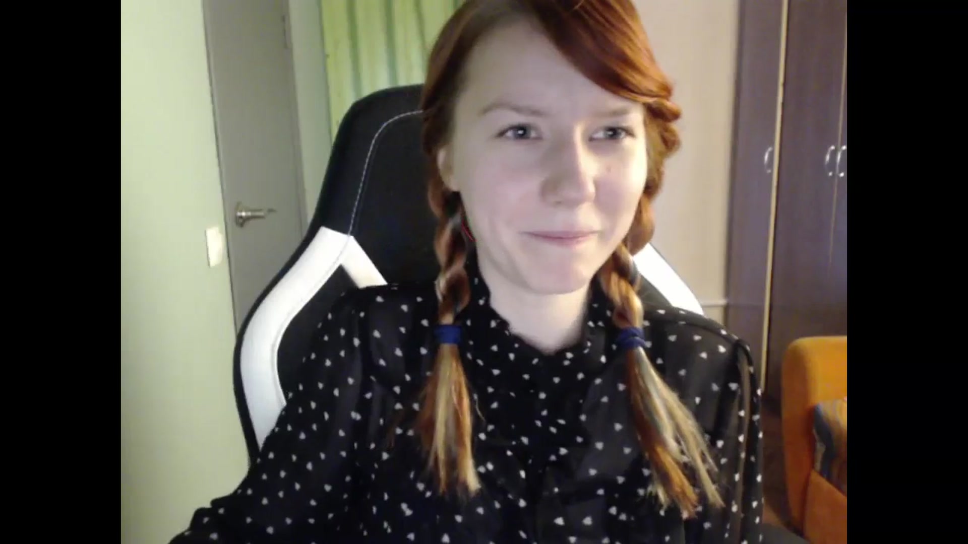 Gallery image thumbnail from NikiFoks18's myfreecams stream on, 09/12/2023, 07:57 image 15 of 20
