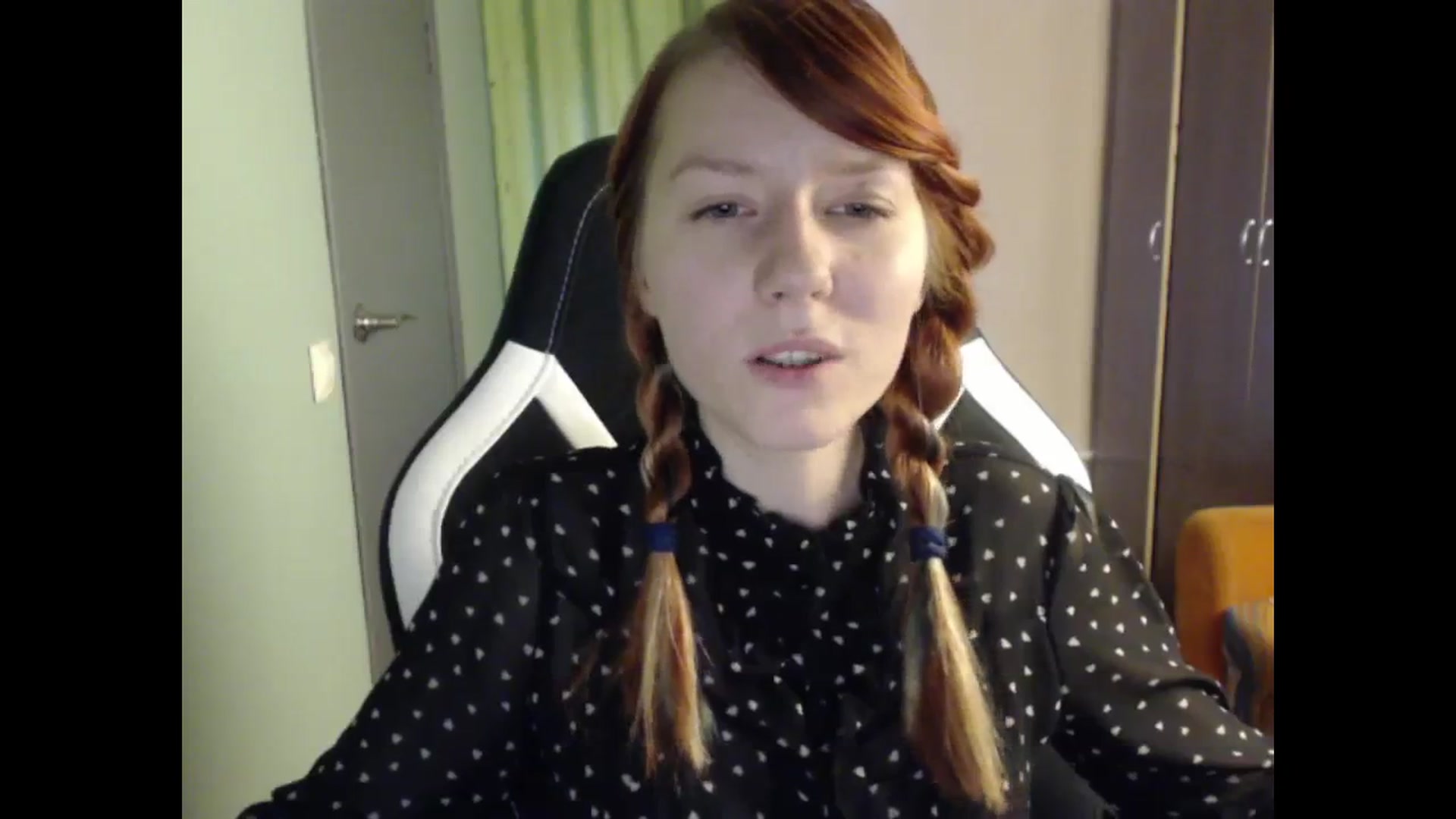 Gallery image thumbnail from NikiFoks18's myfreecams stream on, 09/12/2023, 07:57 image 17 of 20