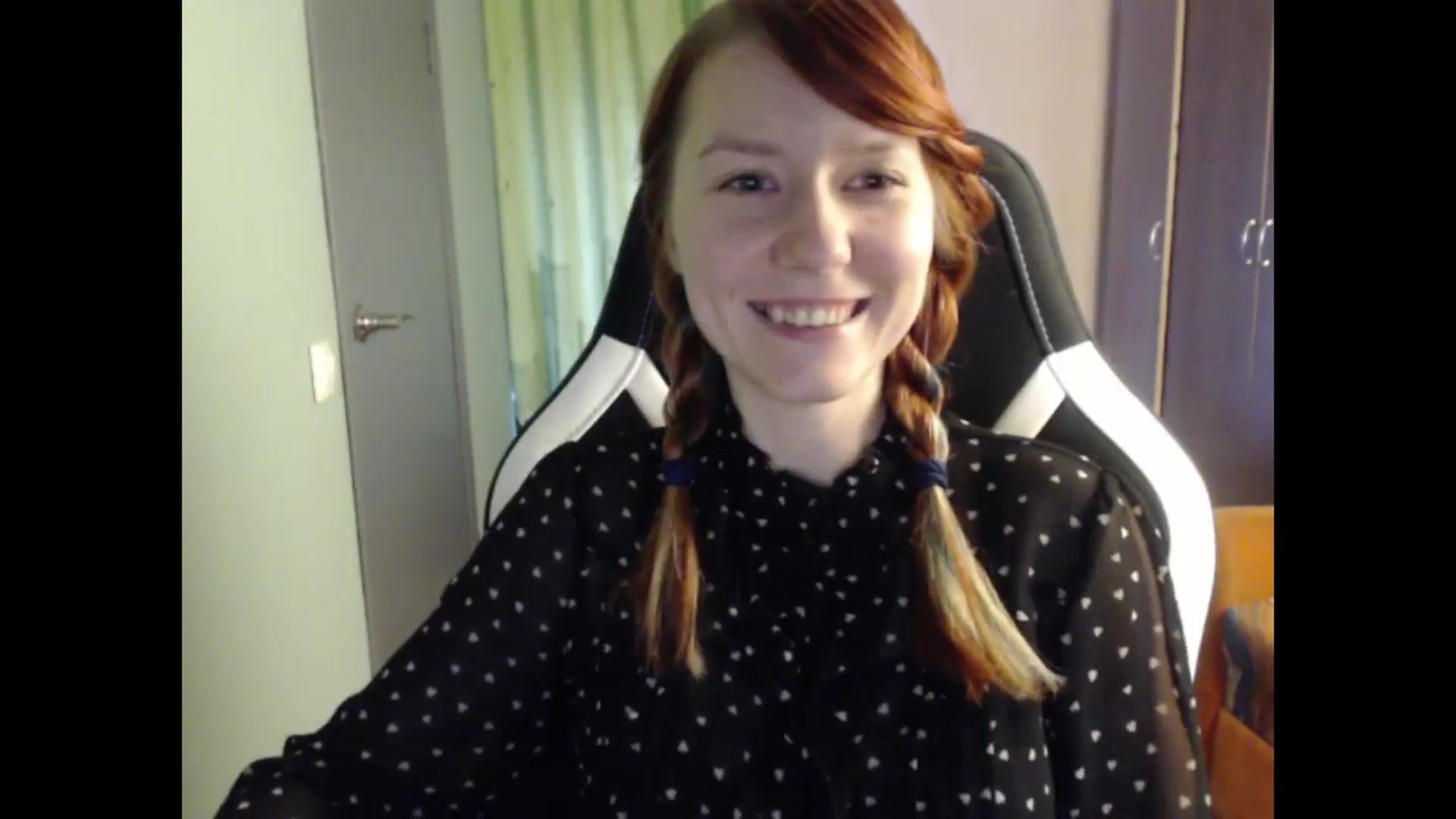 Gallery image thumbnail from NikiFoks18's myfreecams stream on, 09/12/2023, 07:57 image 9 of 20