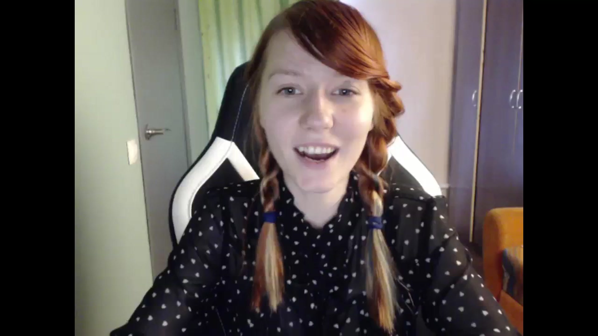Gallery image thumbnail from NikiFoks18's myfreecams stream on, 09/12/2023, 08:43 image 14 of 20
