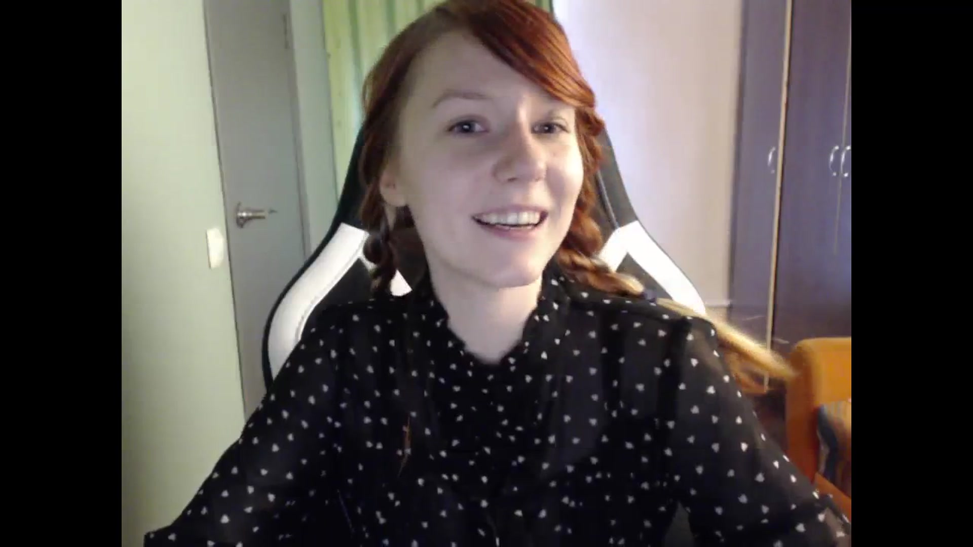 Gallery image thumbnail from NikiFoks18's myfreecams stream on, 09/12/2023, 08:43 image 8 of 20