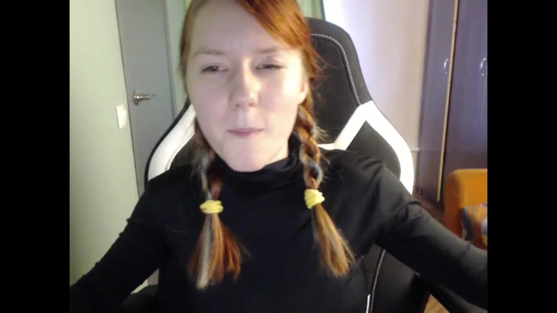 Gallery image thumbnail from NikiFoks18's myfreecams stream on, 09/14/2023, 09:18 image 9 of 20