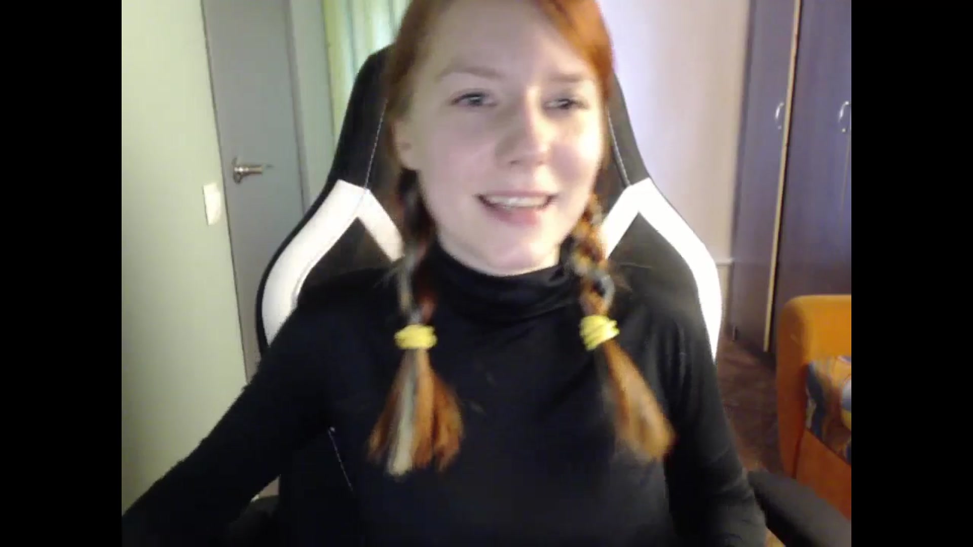Gallery image thumbnail from NikiFoks18's myfreecams stream on, 09/14/2023, 09:18 image 7 of 20