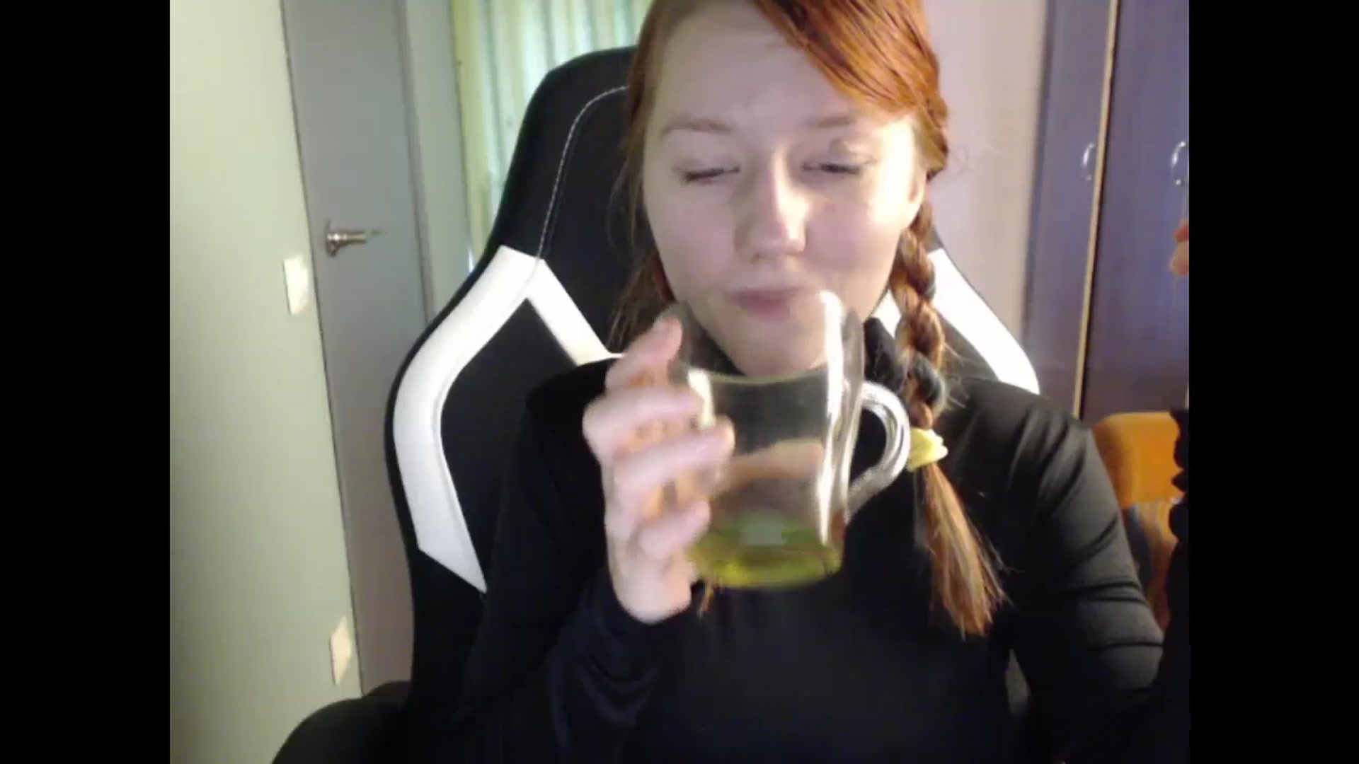 Gallery image thumbnail from NikiFoks18's myfreecams stream on, 09/14/2023, 09:18 image 14 of 20
