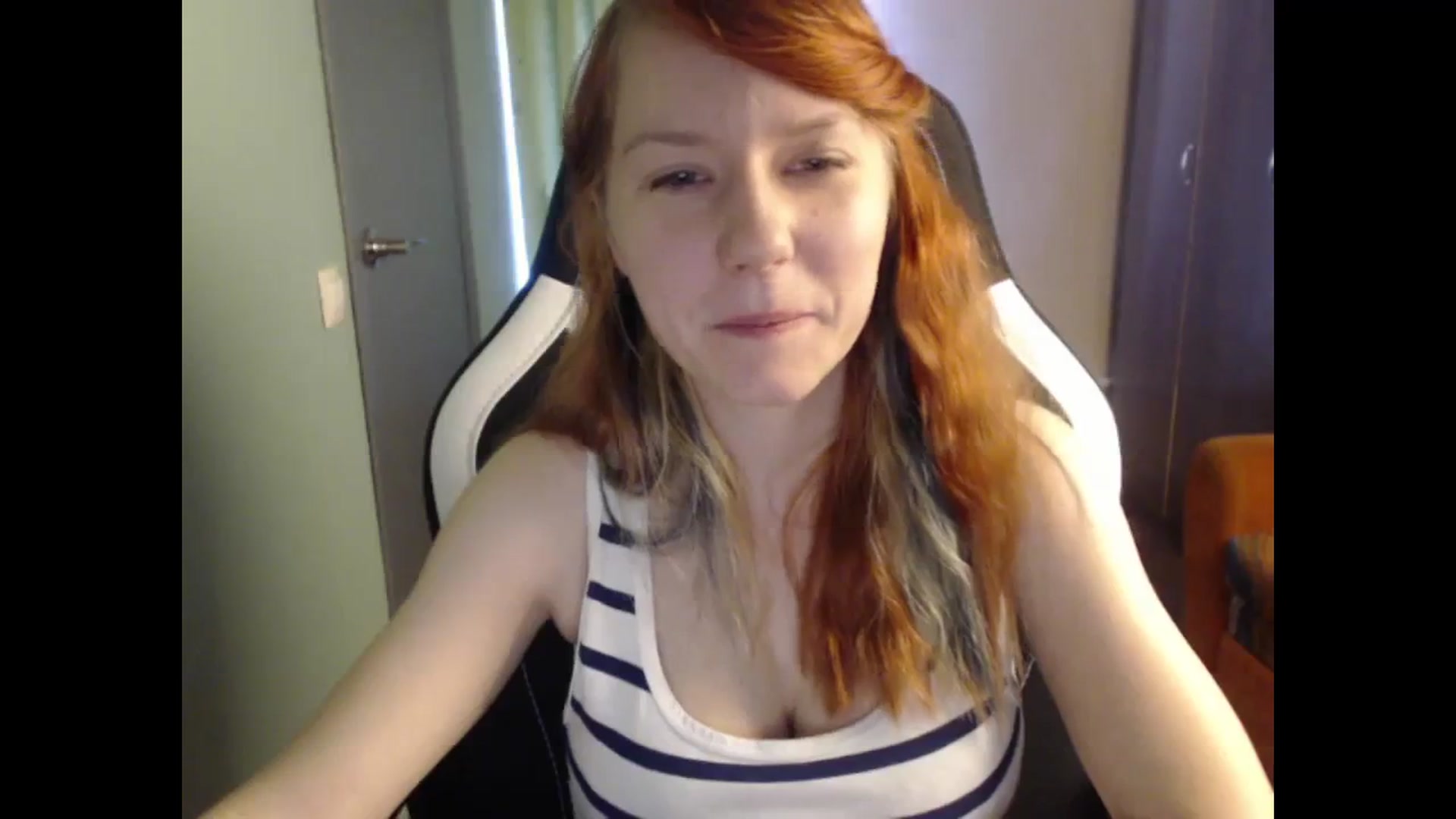 Gallery image thumbnail from NikiFoks18's myfreecams stream on, 09/23/2023, 08:13 image 13 of 20