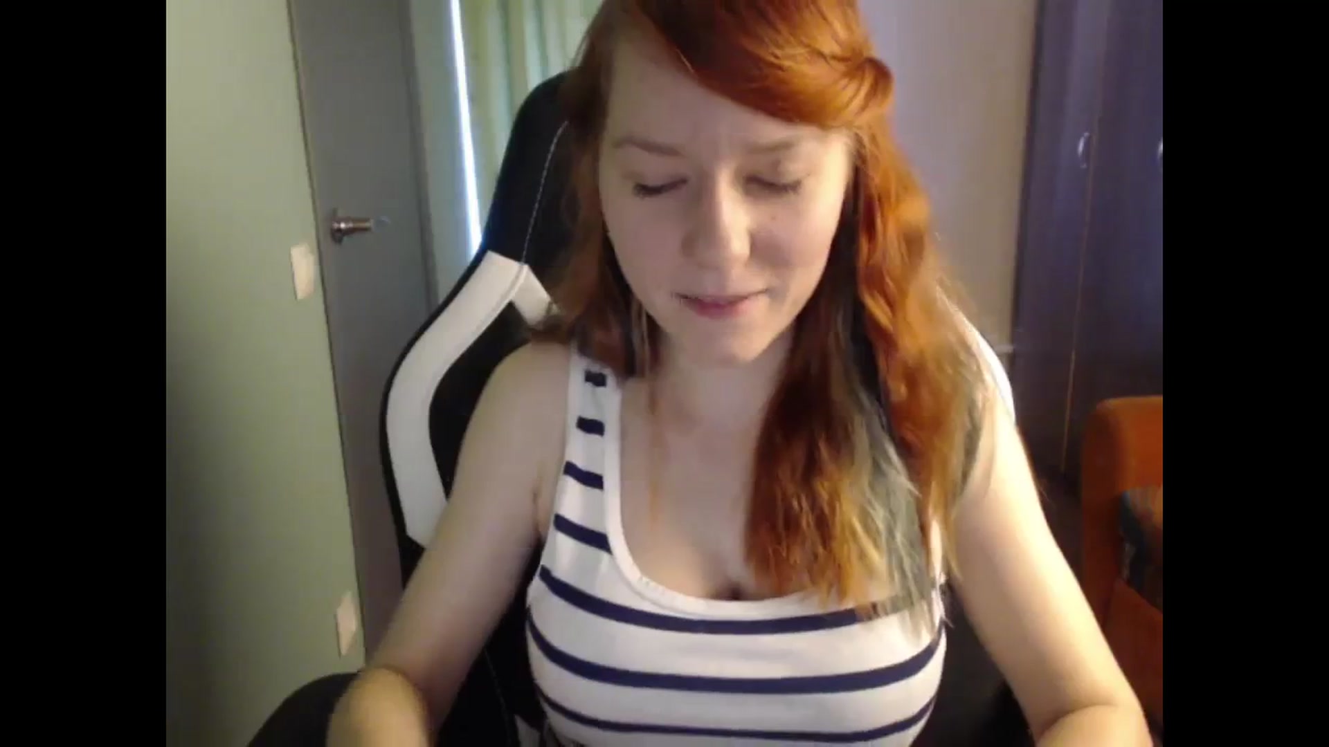 Gallery image thumbnail from NikiFoks18's myfreecams stream on, 09/23/2023, 08:13 image 17 of 20