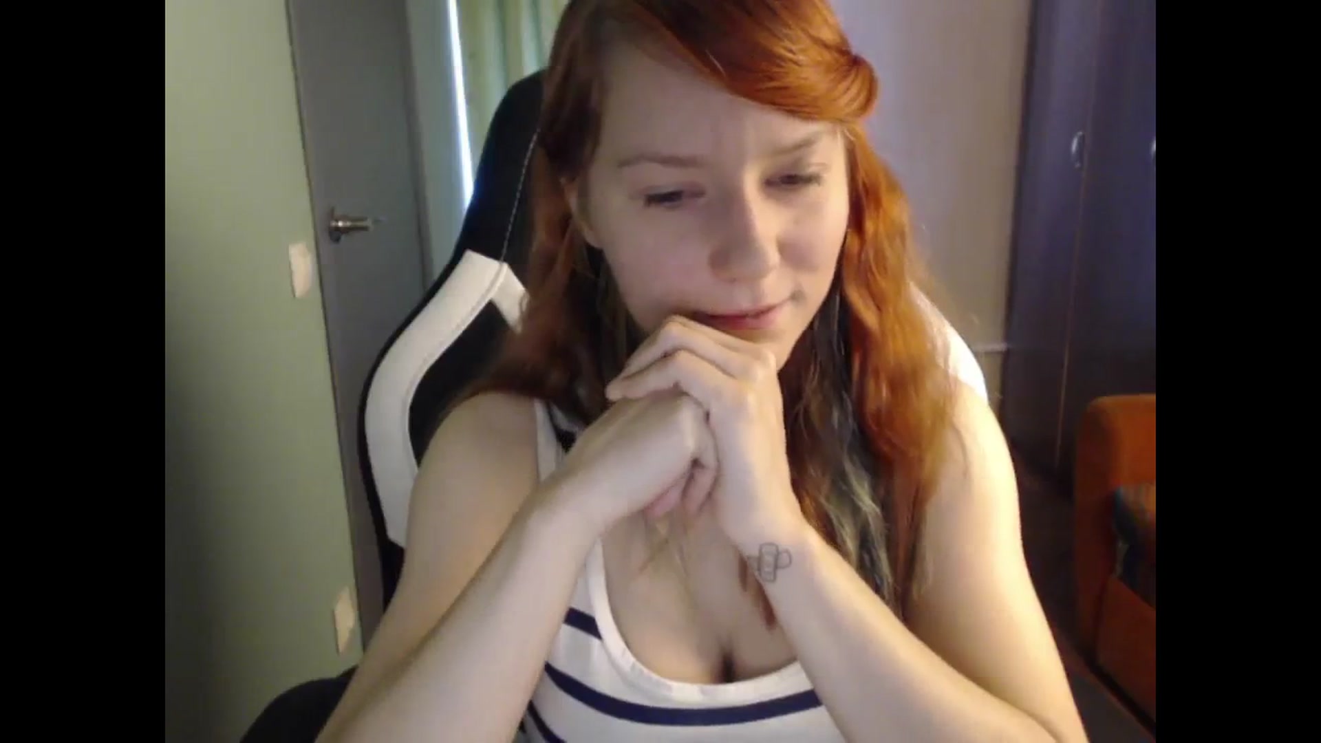 Gallery image thumbnail from NikiFoks18's myfreecams stream on, 09/23/2023, 08:13 image 11 of 20