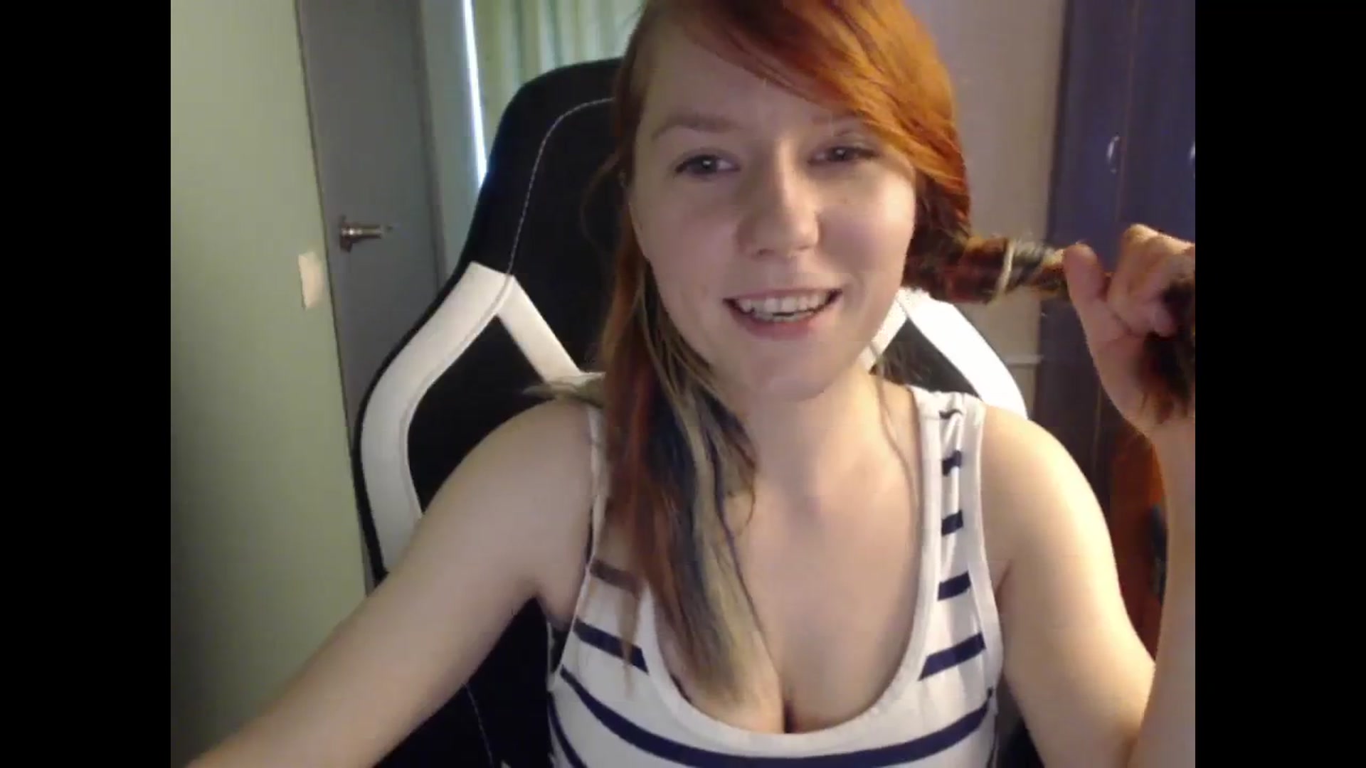 Gallery image thumbnail from NikiFoks18's myfreecams stream on, 09/23/2023, 09:21 image 20 of 20
