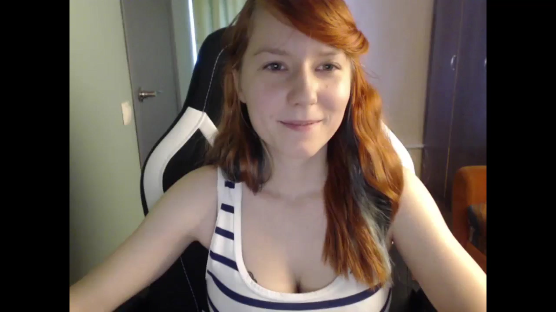 Gallery image thumbnail from NikiFoks18's myfreecams stream on, 09/23/2023, 09:21 image 9 of 20