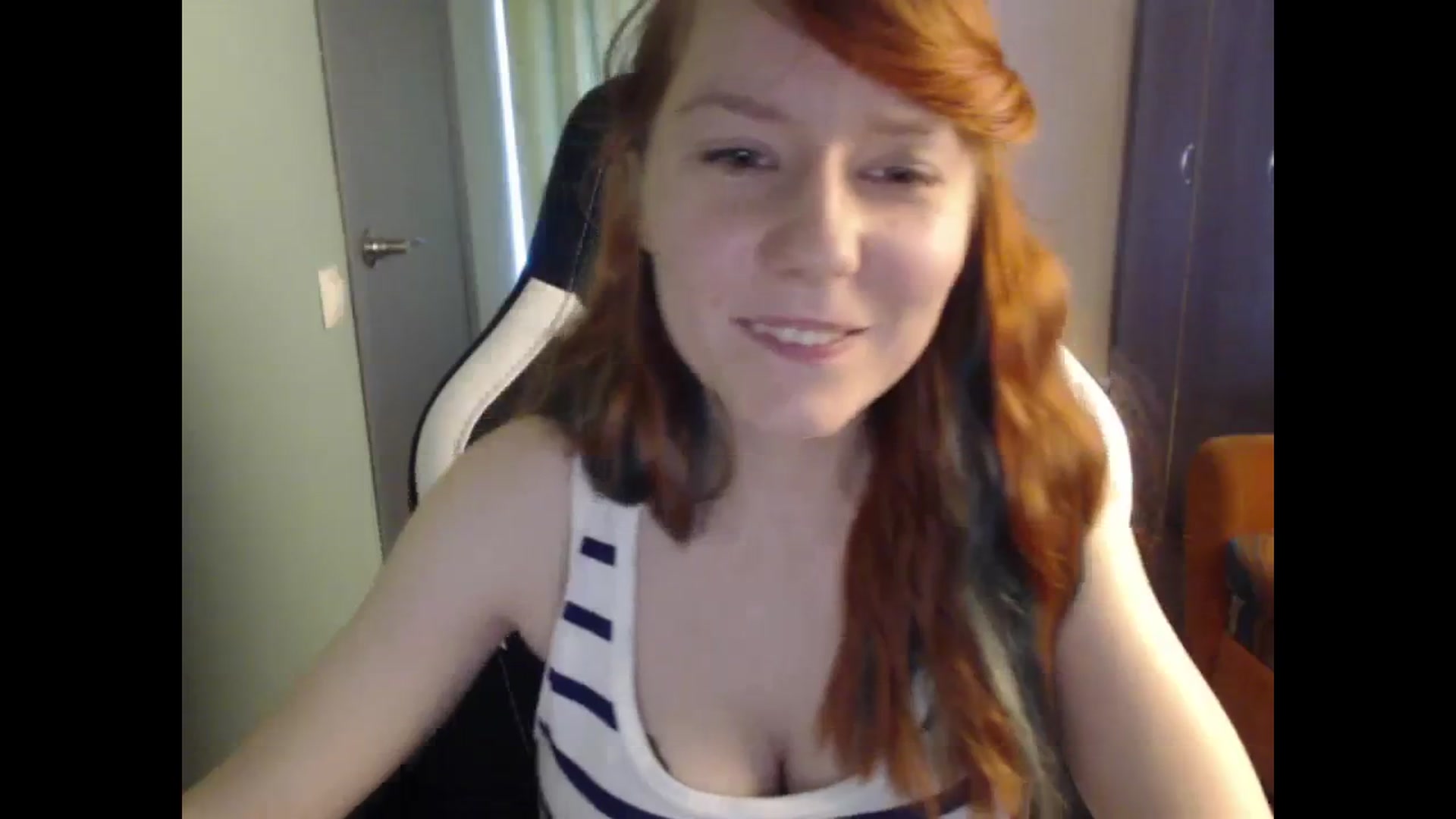 Gallery image thumbnail from NikiFoks18's myfreecams stream on, 09/23/2023, 09:21 image 12 of 20