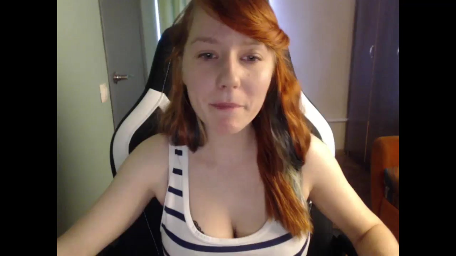 Gallery image thumbnail from NikiFoks18's myfreecams stream on, 09/23/2023, 09:21 image 7 of 20