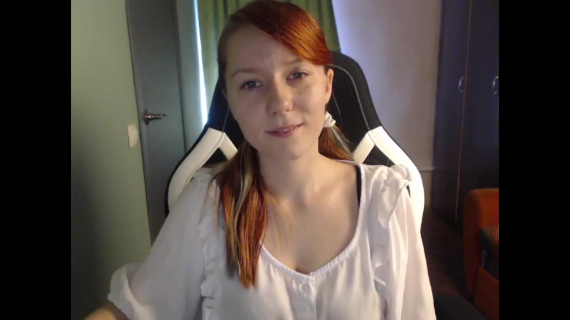Gallery image thumbnail from NikiFoks18's myfreecams stream on, 09/24/2023, 05:39 image 12 of 20