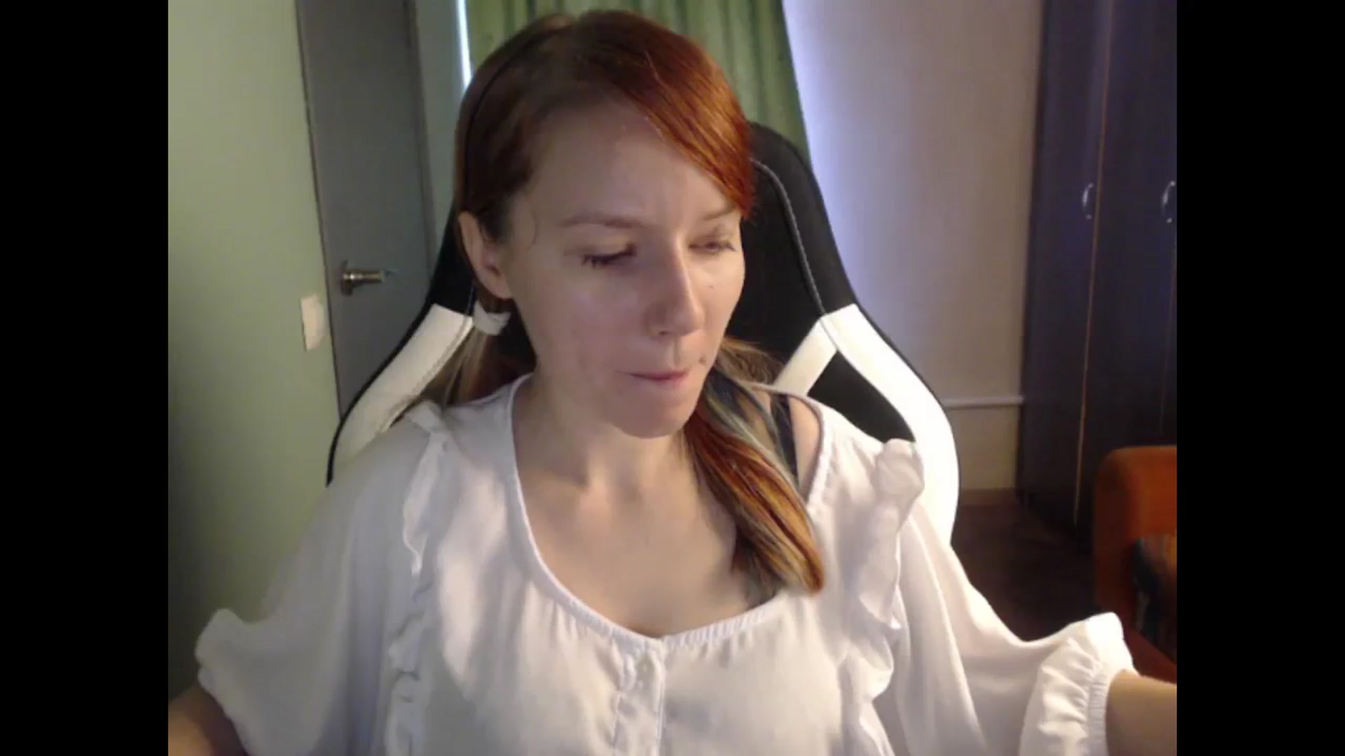 Gallery image thumbnail from NikiFoks18's myfreecams stream on, 09/24/2023, 08:55 image 16 of 20