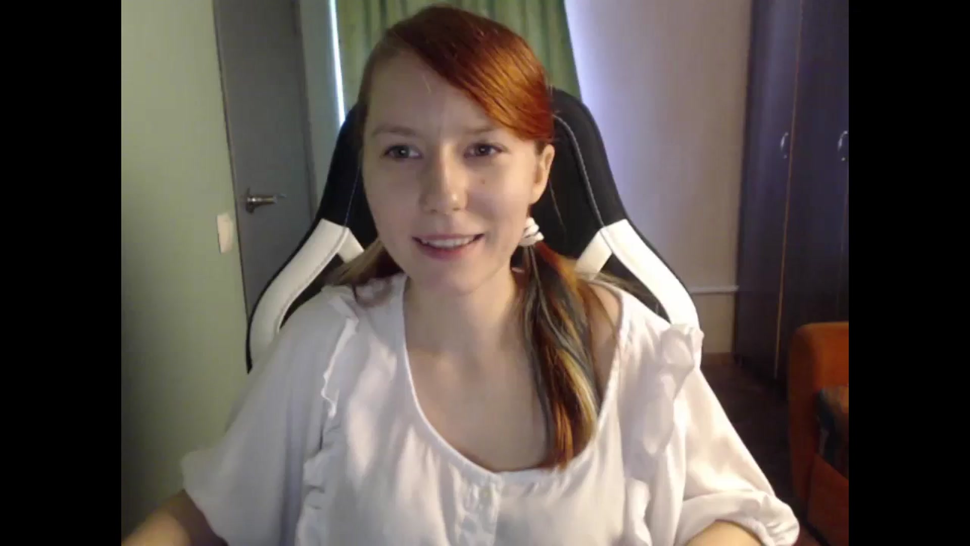 Gallery image thumbnail from NikiFoks18's myfreecams stream on, 09/24/2023, 08:55 image 1 of 20