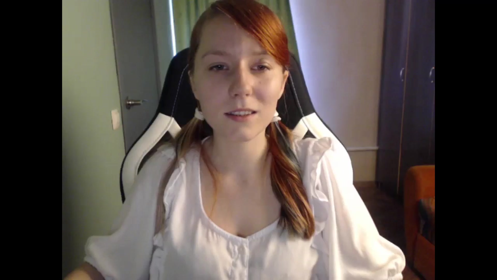 Gallery image thumbnail from NikiFoks18's myfreecams stream on, 09/24/2023, 08:55 image 15 of 20