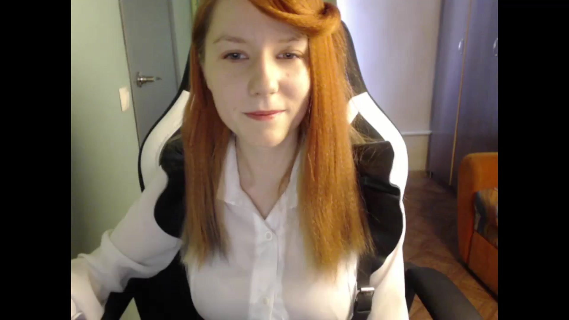 Gallery image thumbnail from NikiFoks18's myfreecams stream on, 10/03/2023, 07:18 image 15 of 20