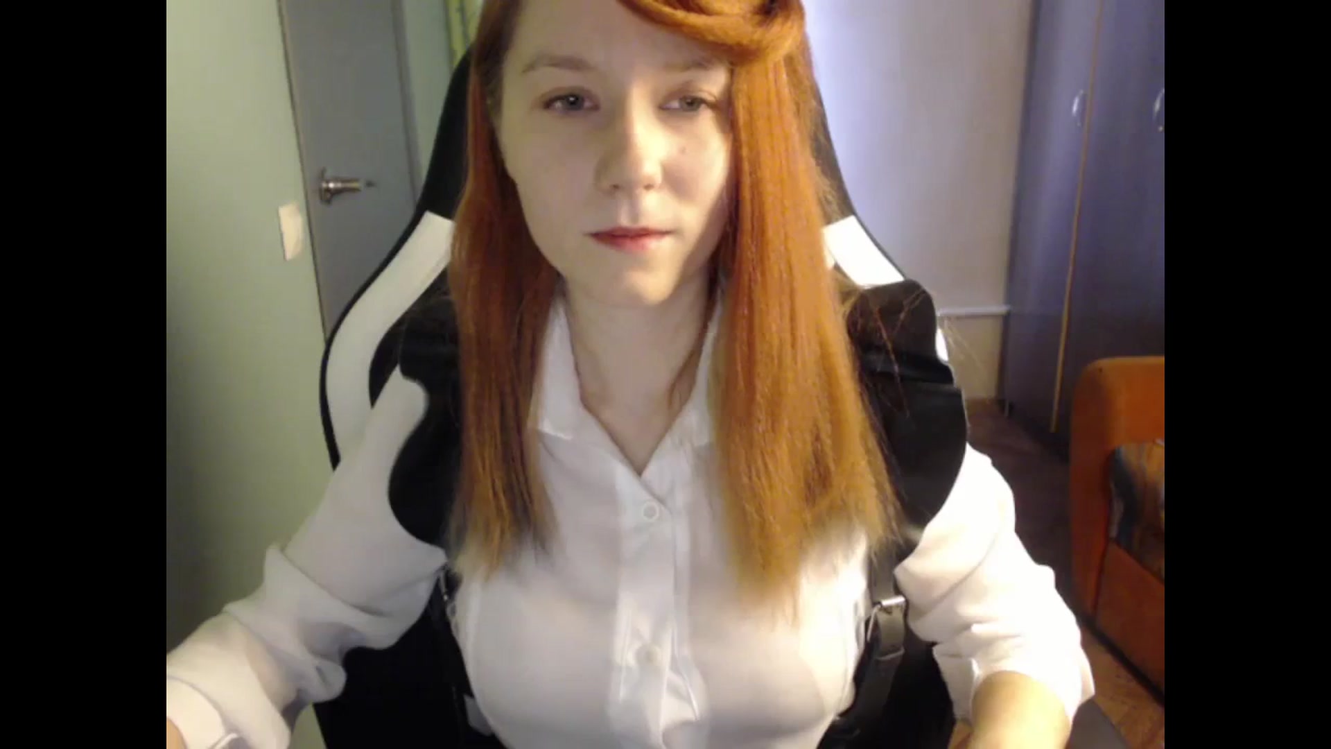 Gallery image thumbnail from NikiFoks18's myfreecams stream on, 10/03/2023, 07:18 image 5 of 20