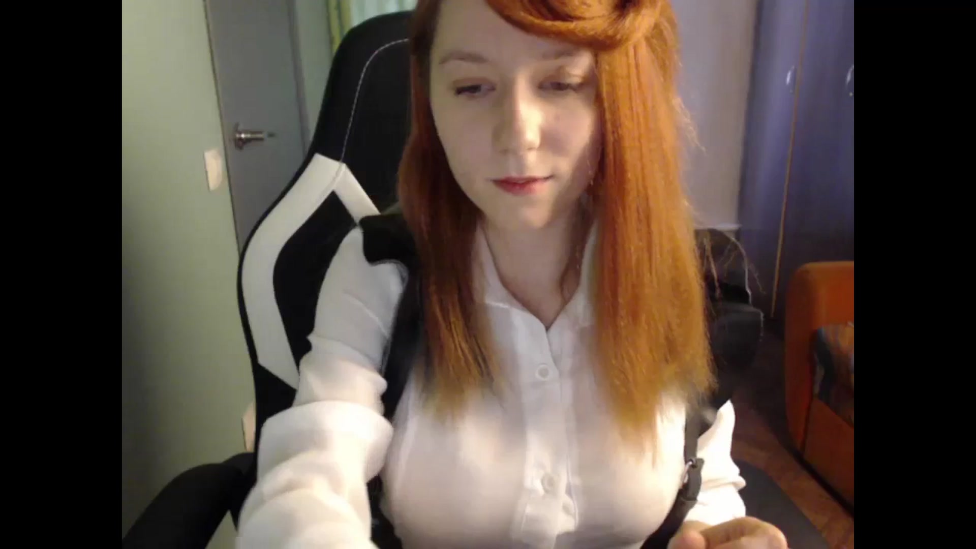 Gallery image thumbnail from NikiFoks18's myfreecams stream on, 10/03/2023, 07:18 image 4 of 20