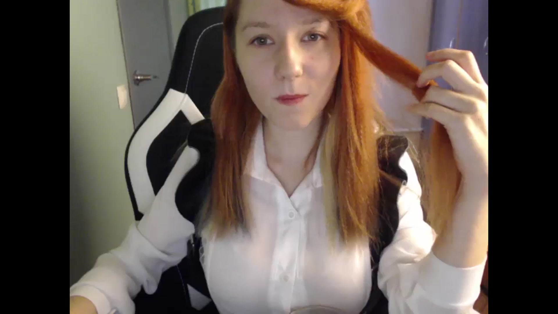 Gallery image thumbnail from NikiFoks18's myfreecams stream on, 10/03/2023, 07:18 image 2 of 20