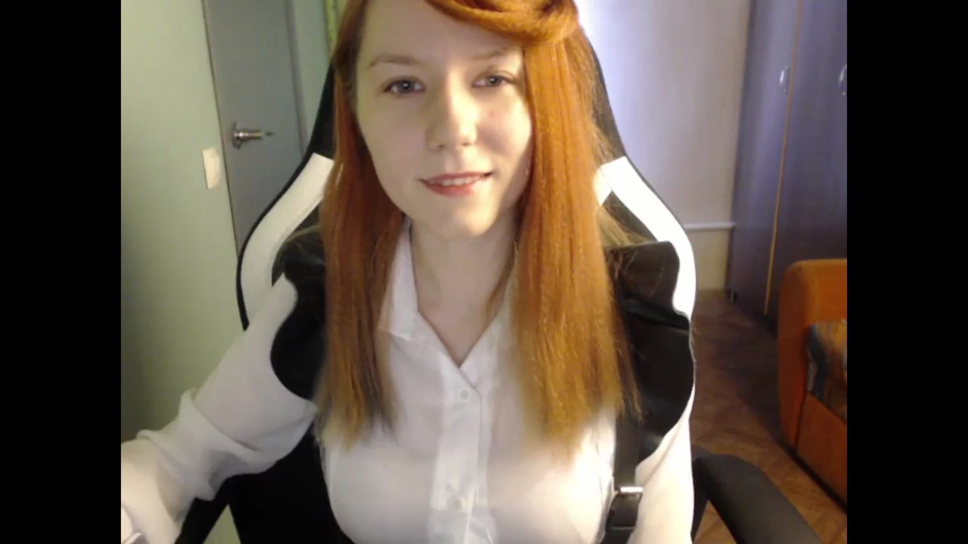 Gallery image thumbnail from NikiFoks18's myfreecams stream on, 10/03/2023, 07:18 image 16 of 20