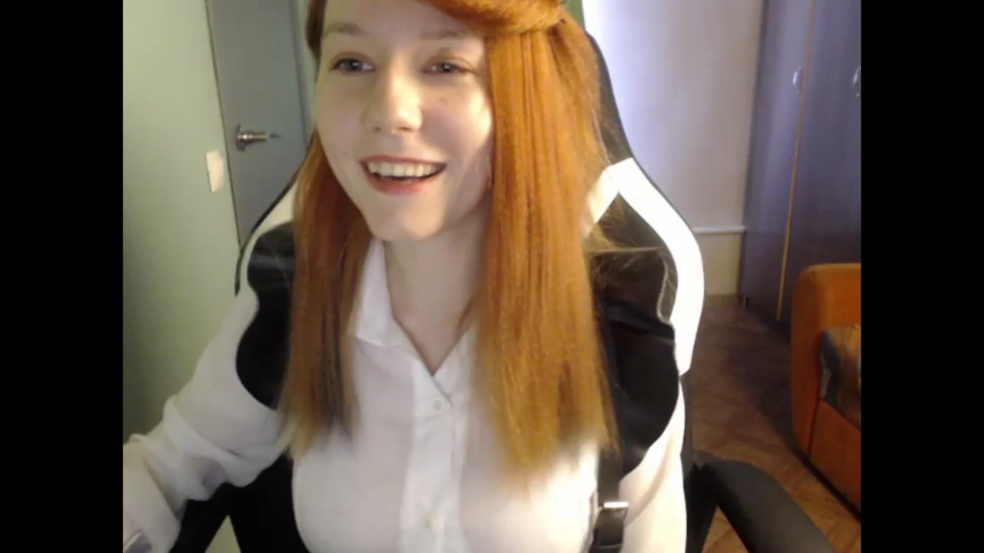 Gallery image thumbnail from NikiFoks18's myfreecams stream on, 10/03/2023, 07:18 image 17 of 20
