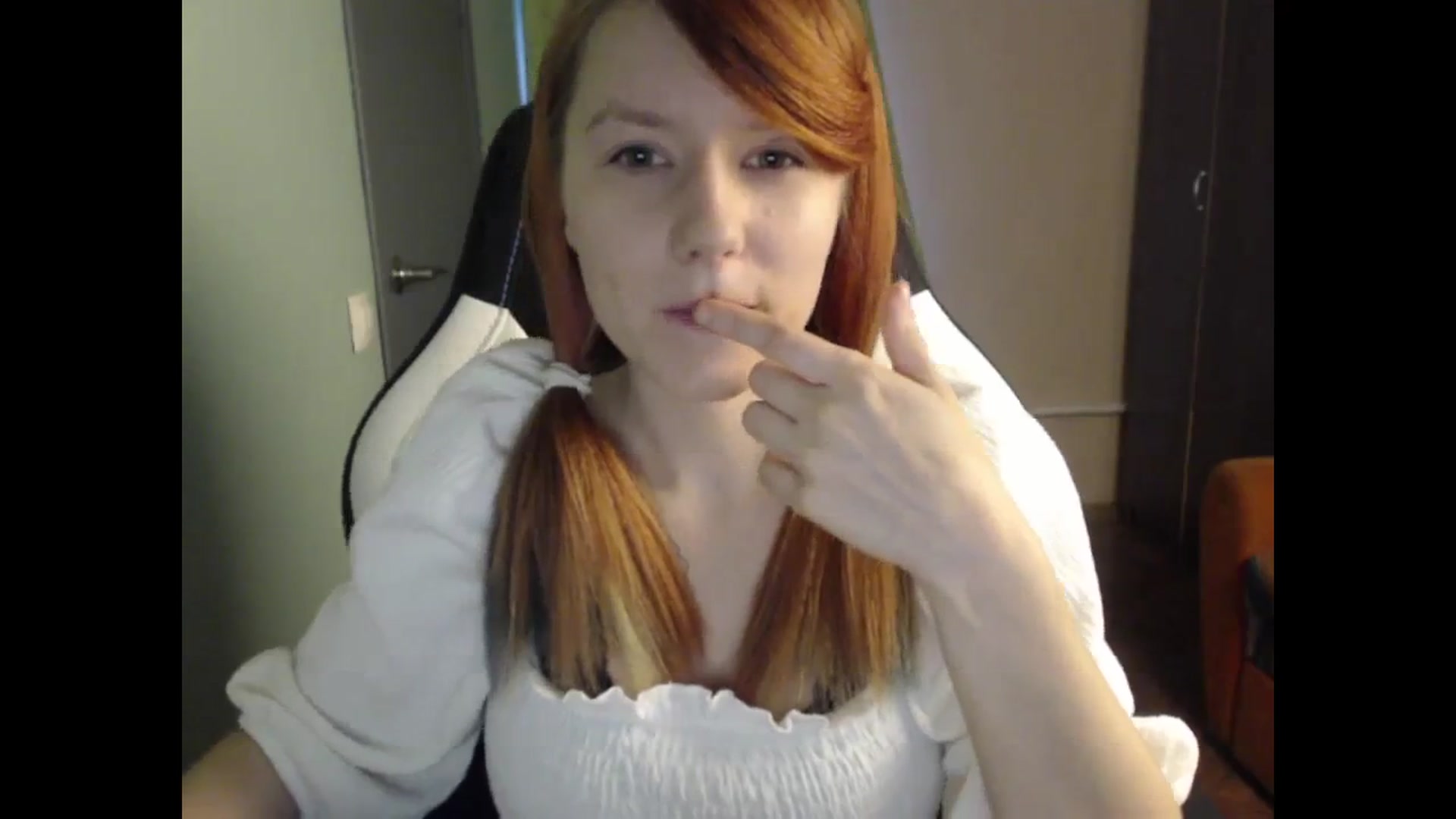 Gallery image thumbnail from NikiFoks18's myfreecams stream on, 10/09/2023, 07:49 image 2 of 20