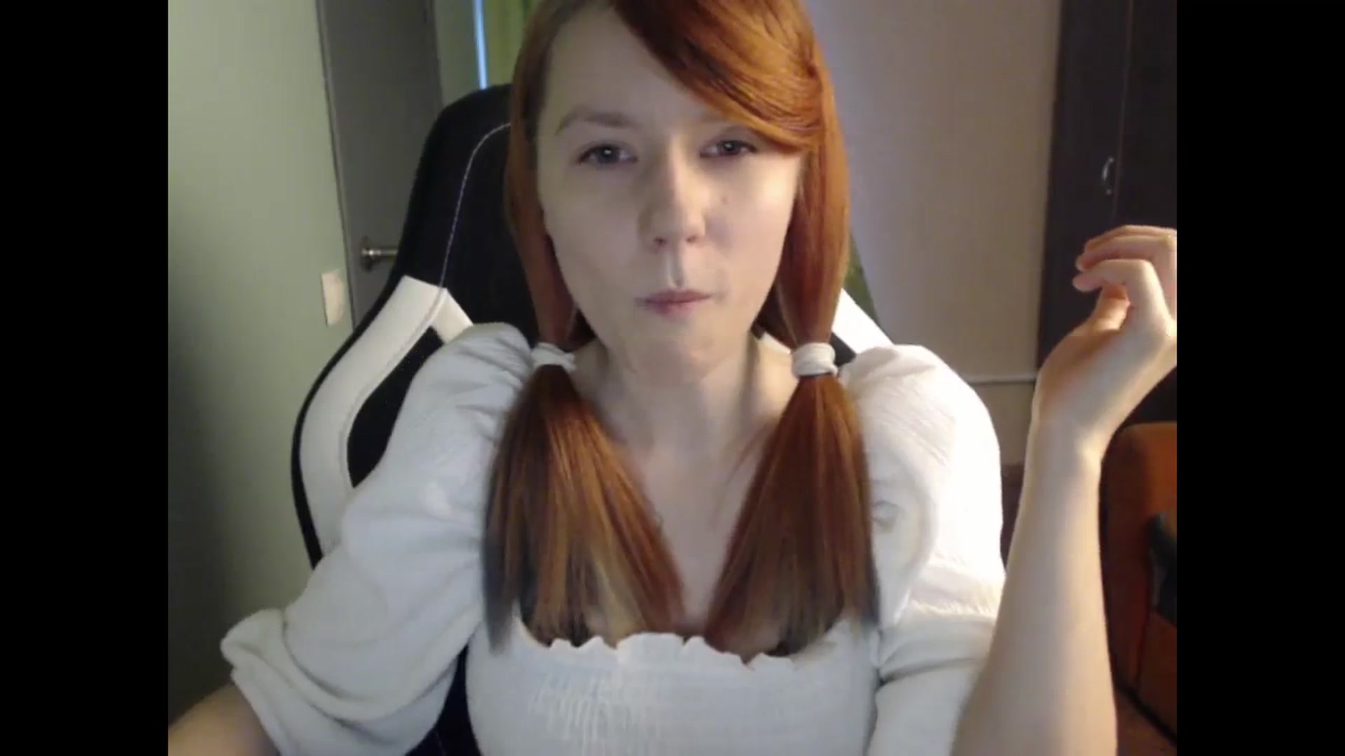 Gallery image thumbnail from NikiFoks18's myfreecams stream on, 10/09/2023, 07:49 image 6 of 20