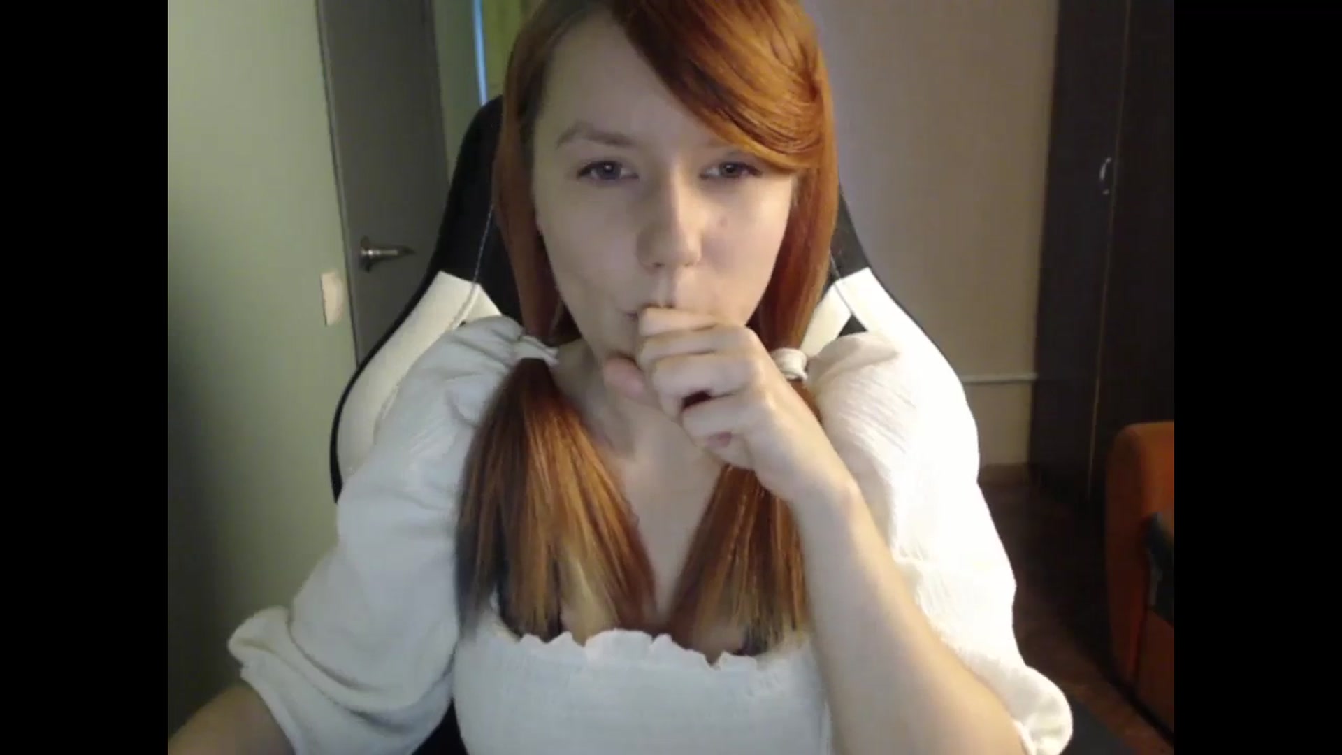 Gallery image thumbnail from NikiFoks18's myfreecams stream on, 10/09/2023, 07:49 image 3 of 20