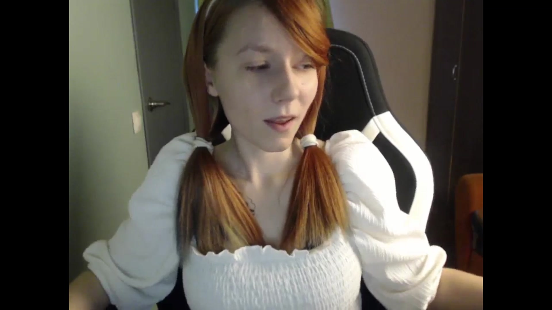 Gallery image thumbnail from NikiFoks18's myfreecams stream on, 10/09/2023, 07:49 image 5 of 20