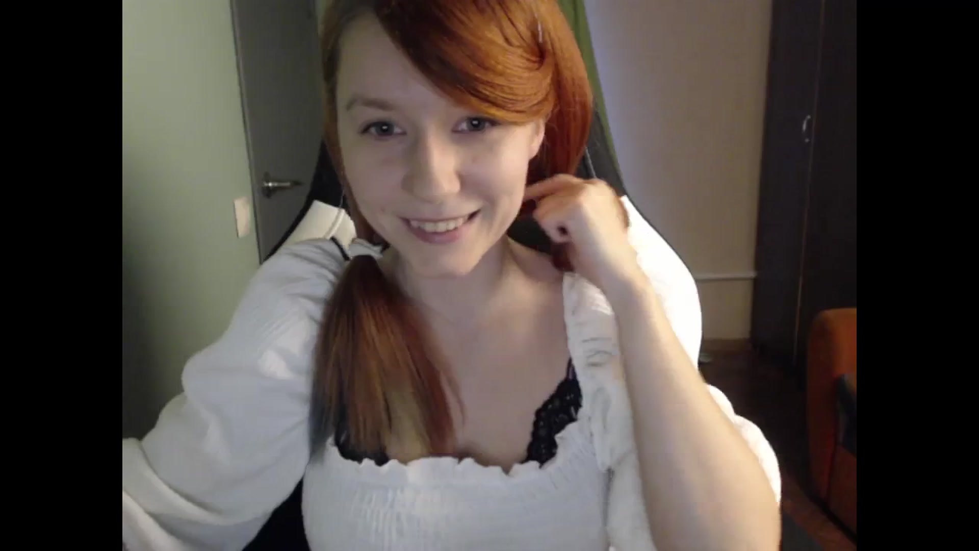 Gallery image thumbnail from NikiFoks18's myfreecams stream on, 10/09/2023, 07:49 image 8 of 20