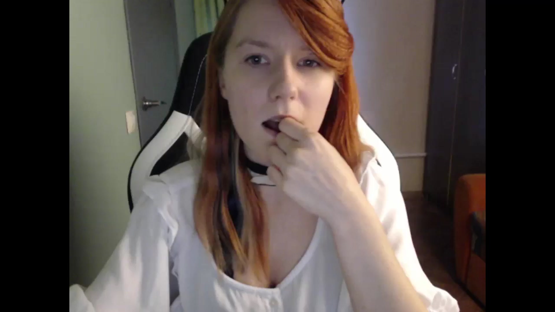 Gallery image thumbnail from NikiFoks18's myfreecams stream on, 10/10/2023, 07:50 image 1 of 20