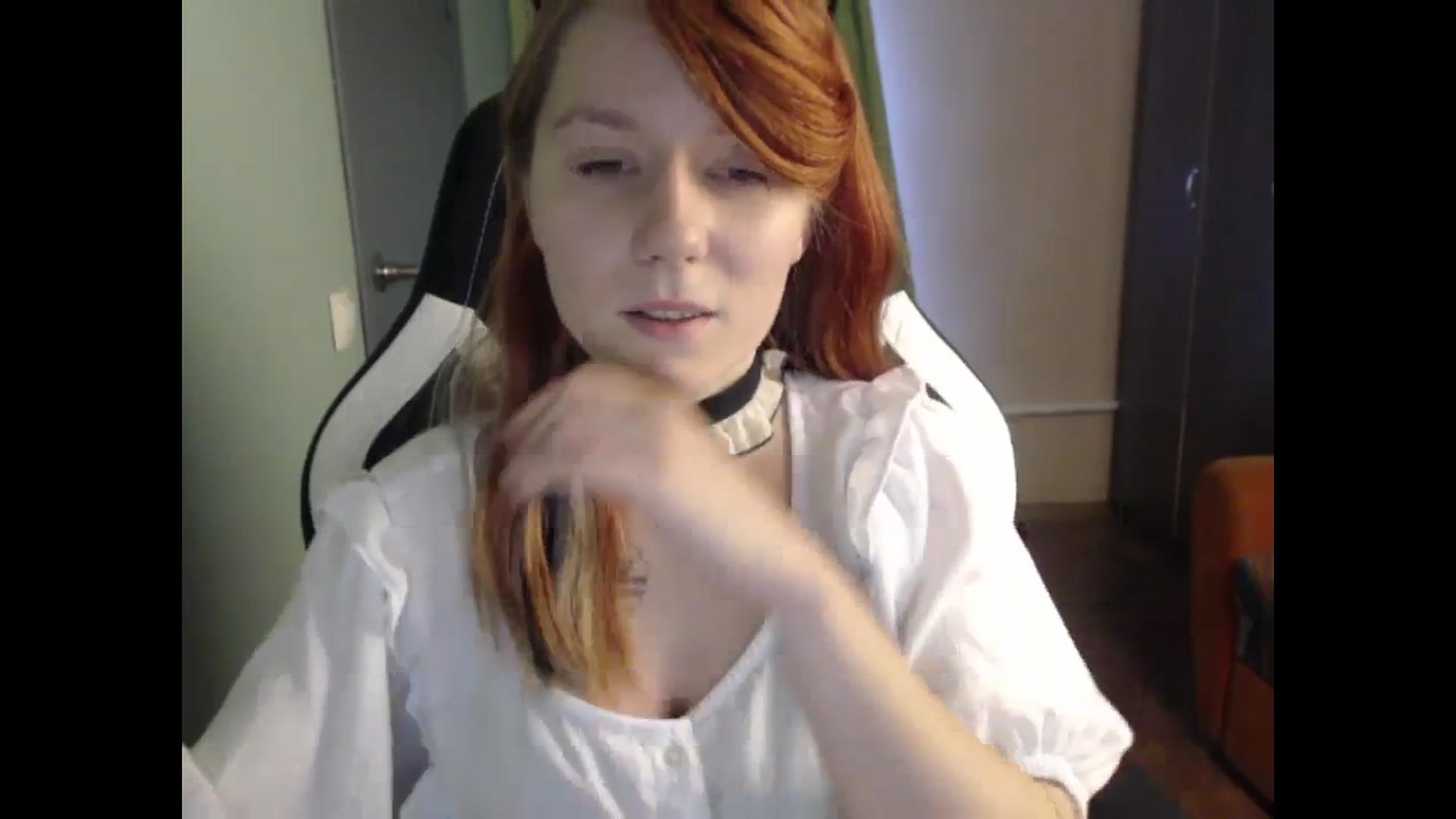 Gallery image thumbnail from NikiFoks18's myfreecams stream on, 10/10/2023, 07:50 image 9 of 20