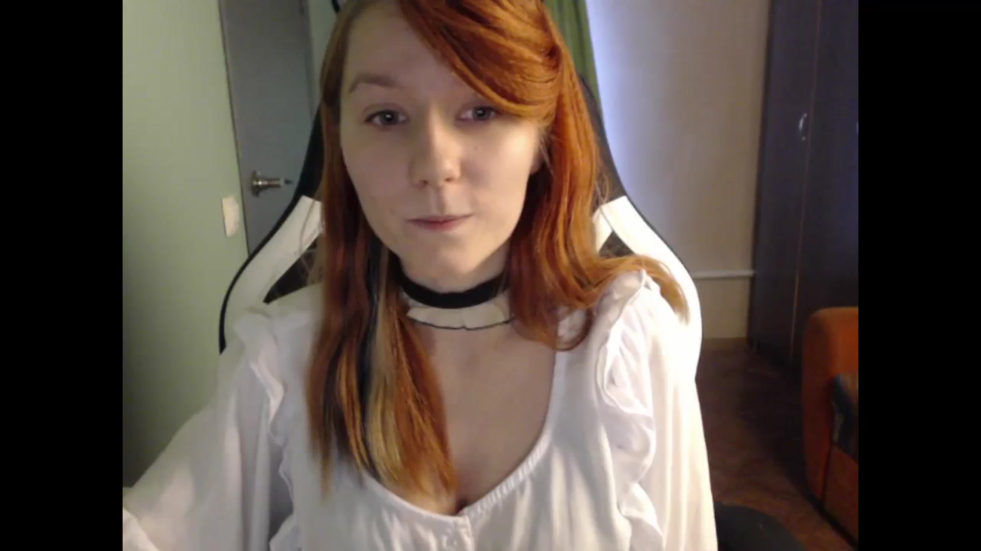 Gallery image thumbnail from NikiFoks18's myfreecams stream on, 10/10/2023, 07:50 image 19 of 20