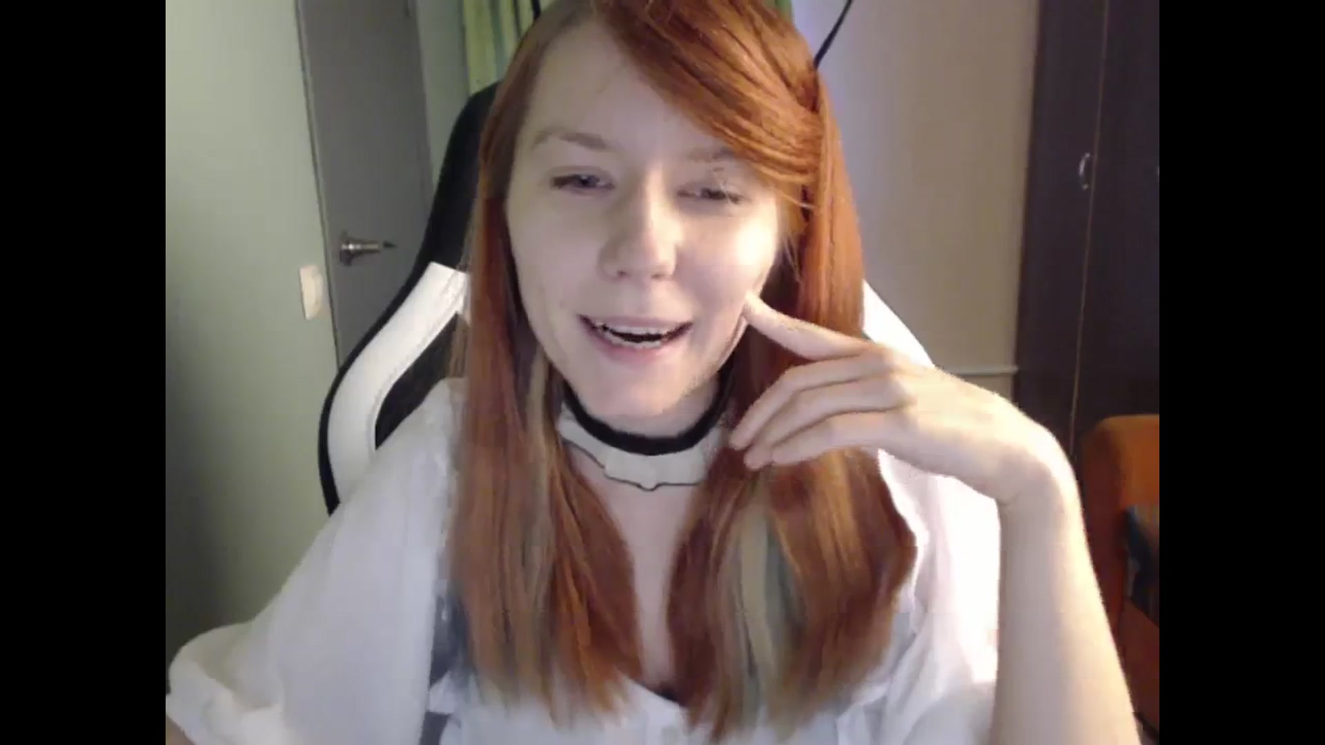 Gallery image thumbnail from NikiFoks18's myfreecams stream on, 10/10/2023, 09:21 image 5 of 20