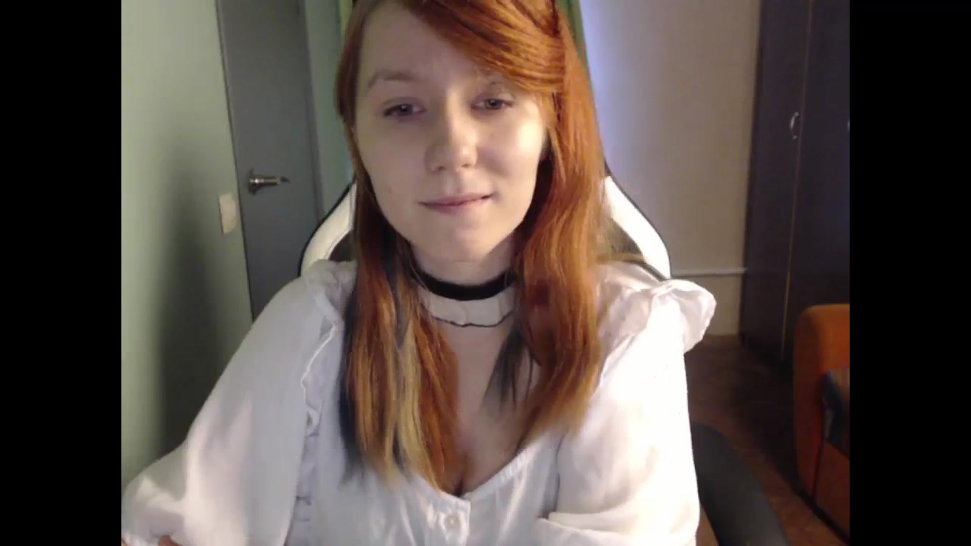 Gallery image thumbnail from NikiFoks18's myfreecams stream on, 10/10/2023, 09:21 image 12 of 20