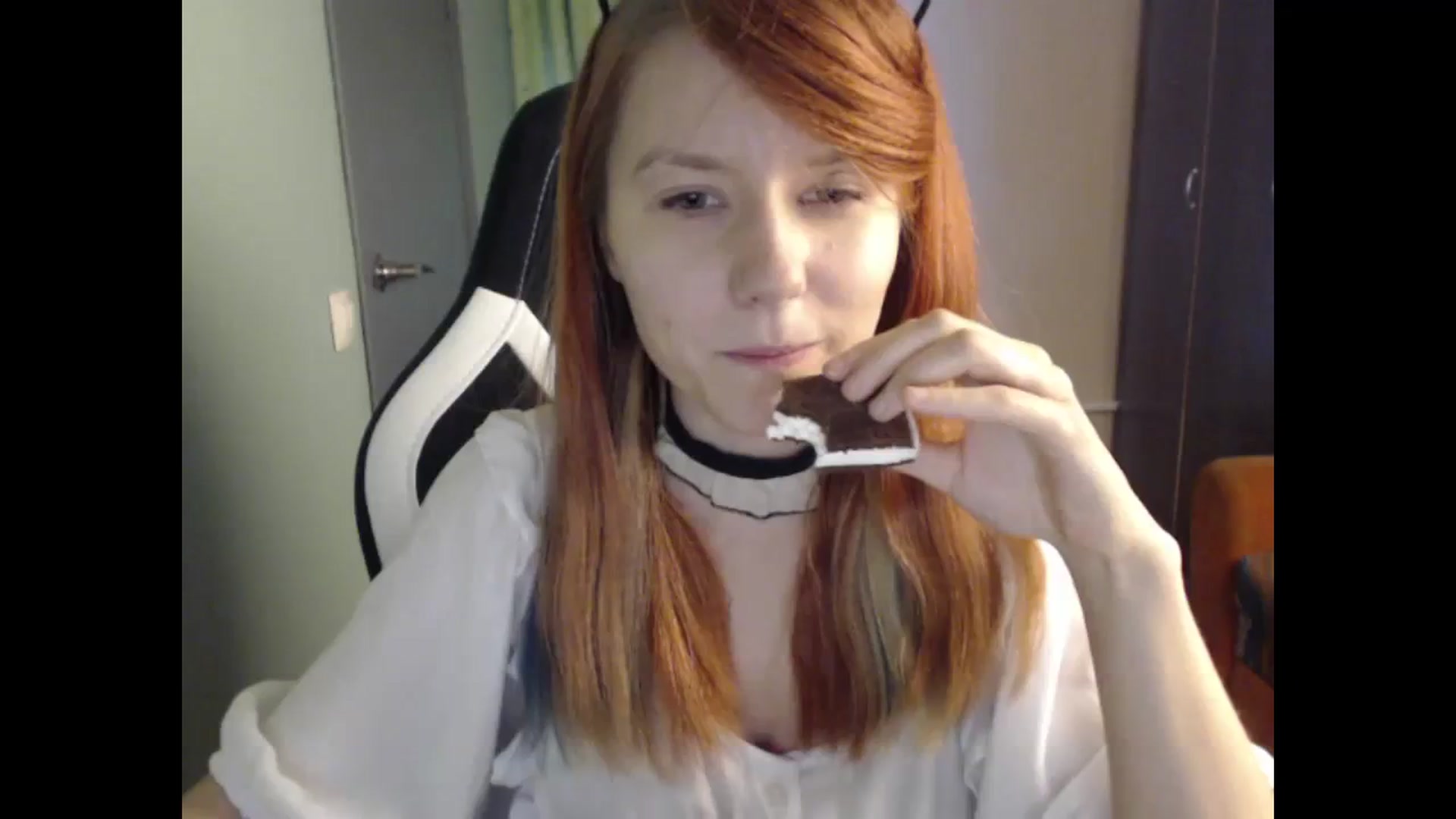 Gallery image thumbnail from NikiFoks18's myfreecams stream on, 10/10/2023, 09:21 image 1 of 20