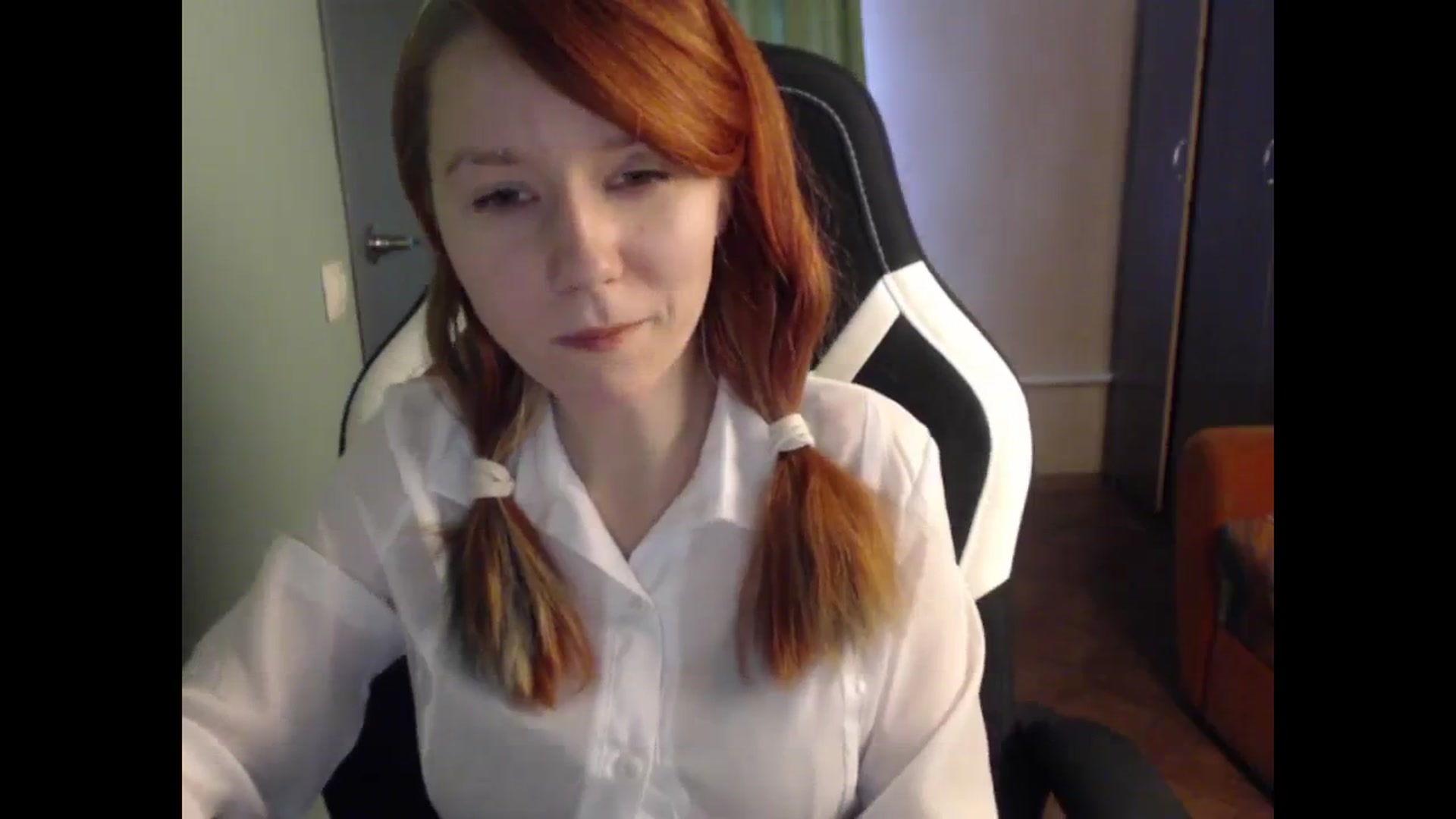 Gallery image thumbnail from NikiFoks18's myfreecams stream on, 10/12/2023, 09:14 image 14 of 20