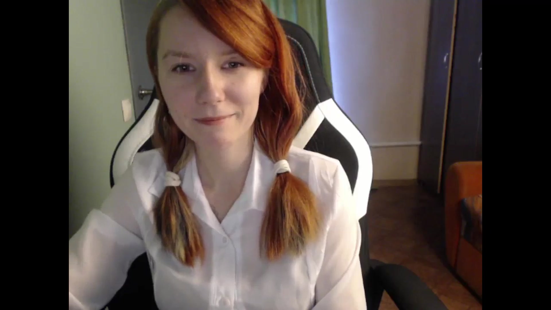 Gallery image thumbnail from NikiFoks18's myfreecams stream on, 10/12/2023, 09:14 image 11 of 20