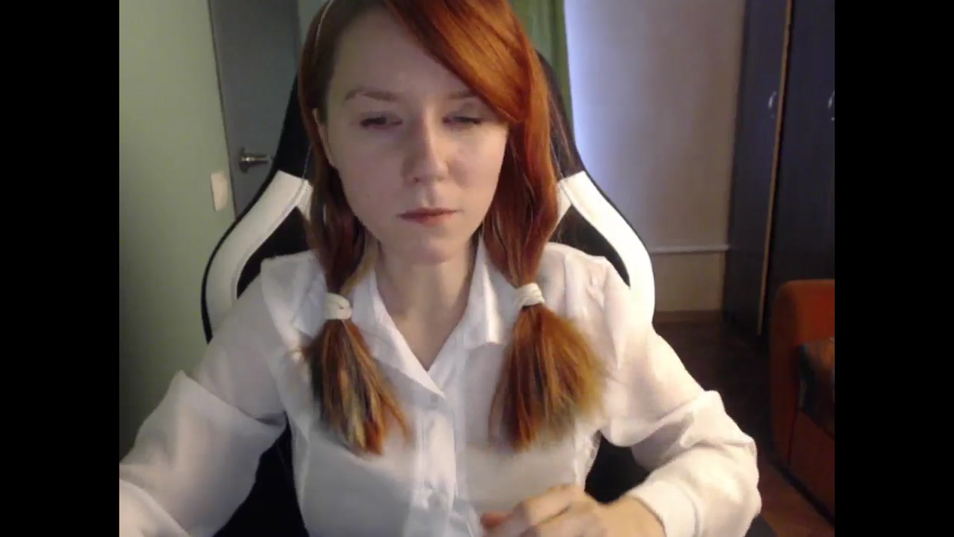 Gallery image thumbnail from NikiFoks18's myfreecams stream on, 10/12/2023, 09:14 image 6 of 20