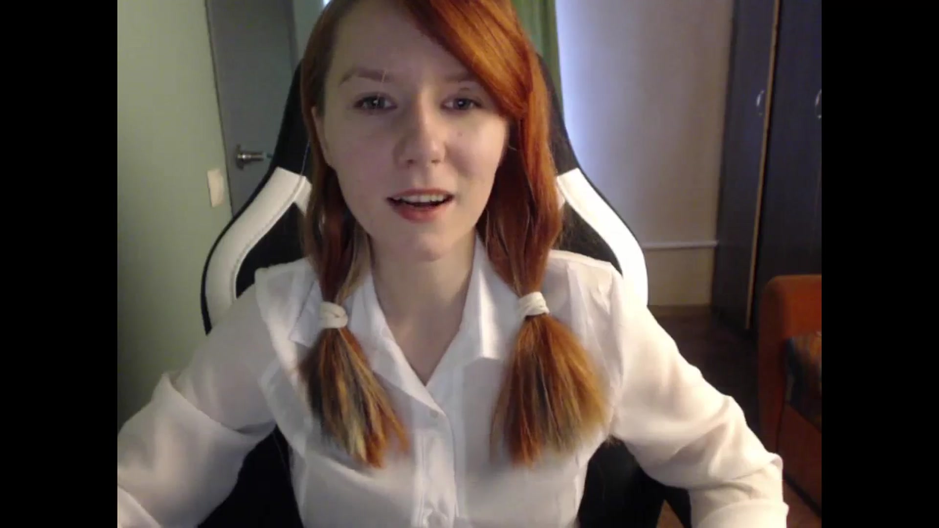 Gallery image thumbnail from NikiFoks18's myfreecams stream on, 10/12/2023, 09:14 image 3 of 20