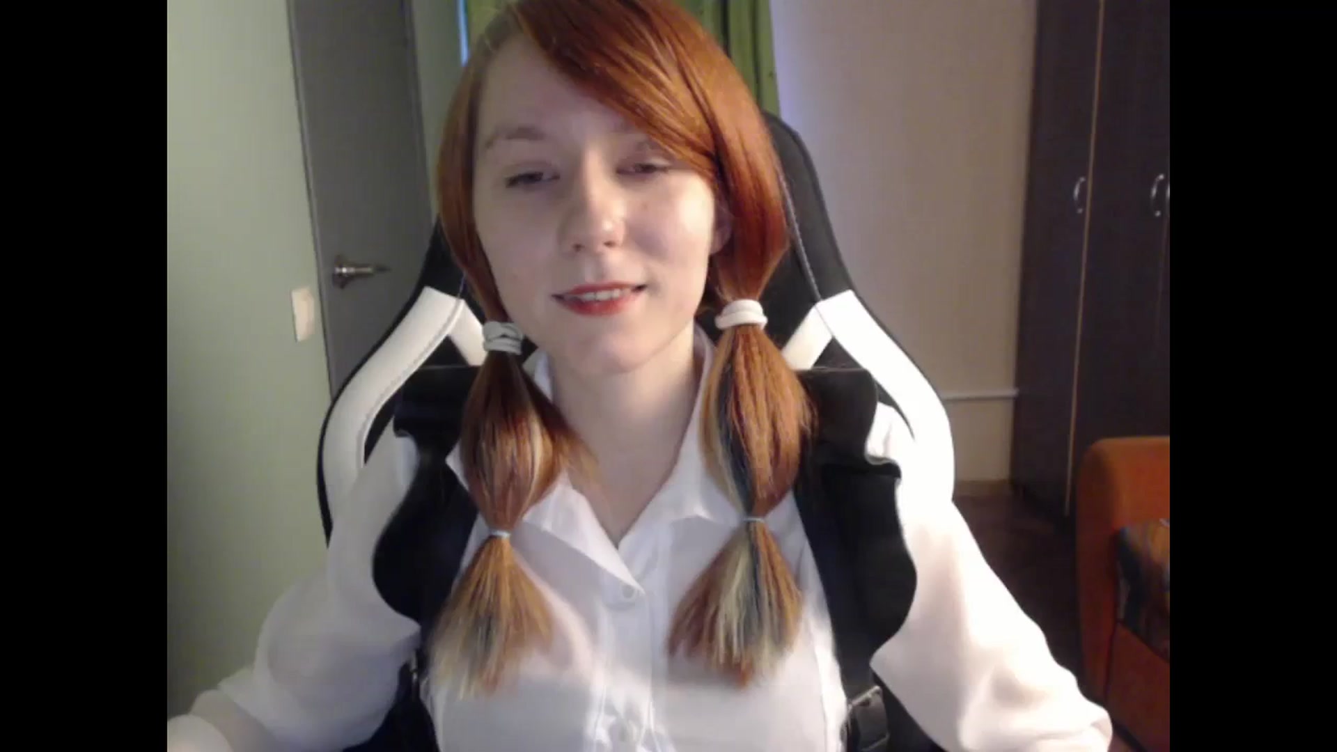Gallery image thumbnail from NikiFoks18's myfreecams stream on, 10/13/2023, 09:27 image 12 of 20