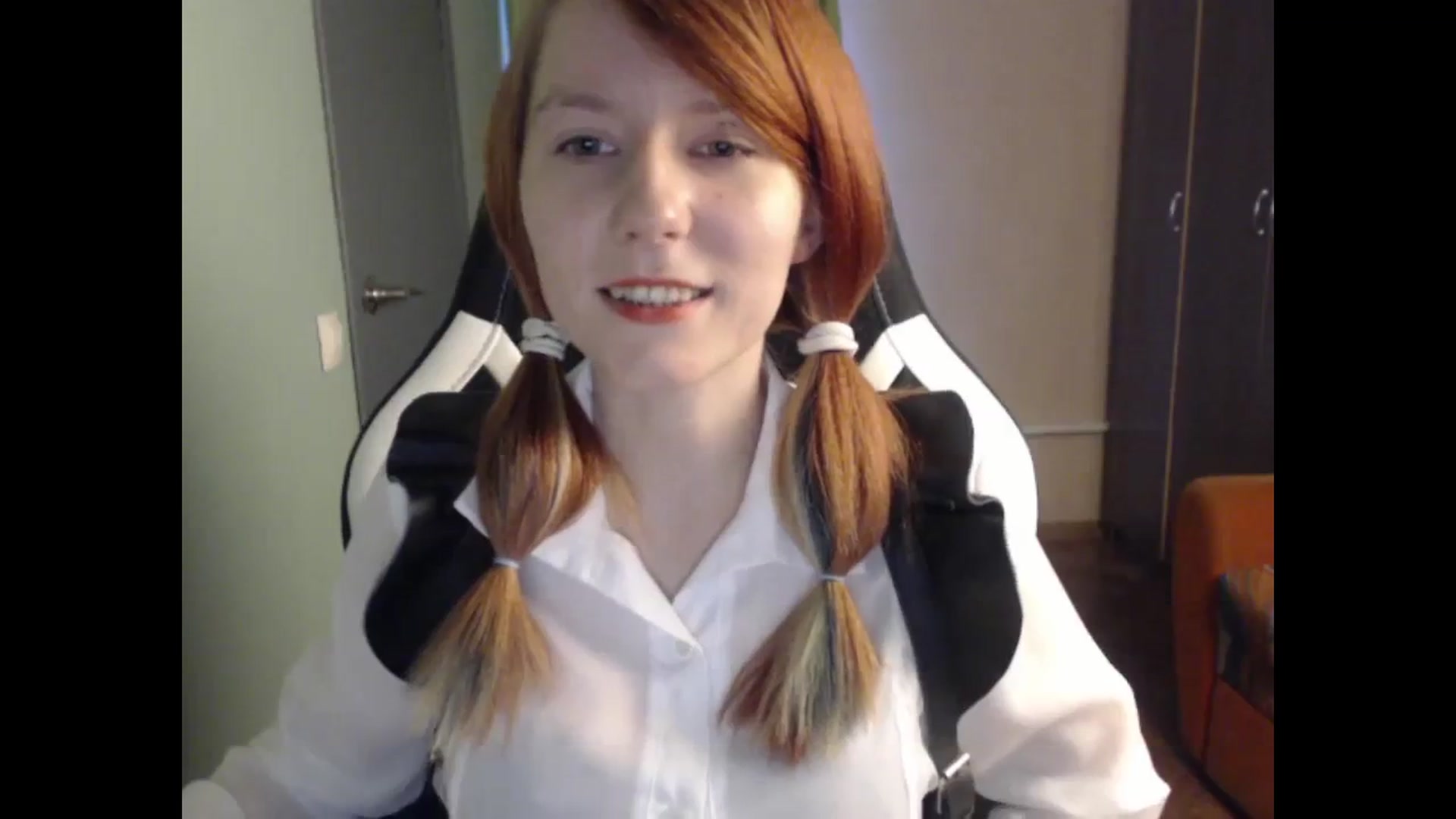Gallery image thumbnail from NikiFoks18's myfreecams stream on, 10/13/2023, 09:27 image 14 of 20