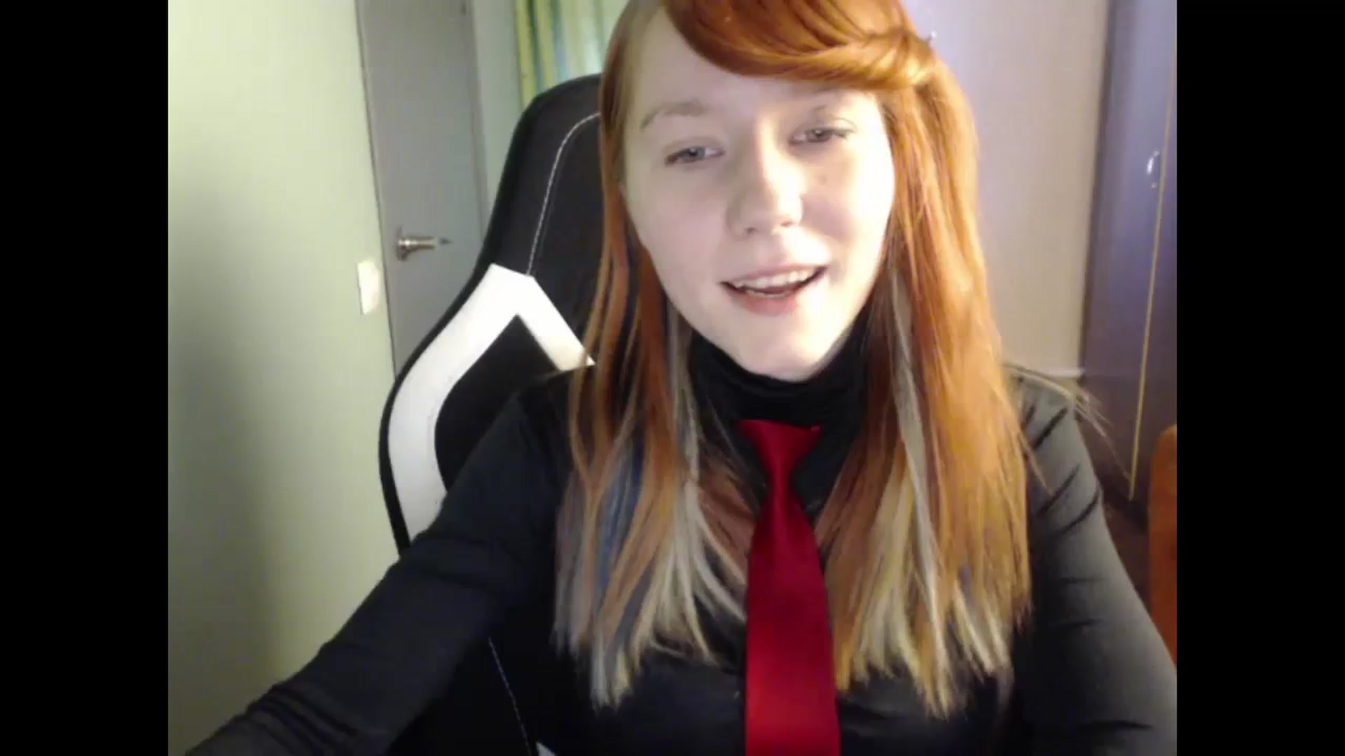 Gallery image thumbnail from NikiFoks18's myfreecams stream on, 10/16/2023, 07:36 image 3 of 20