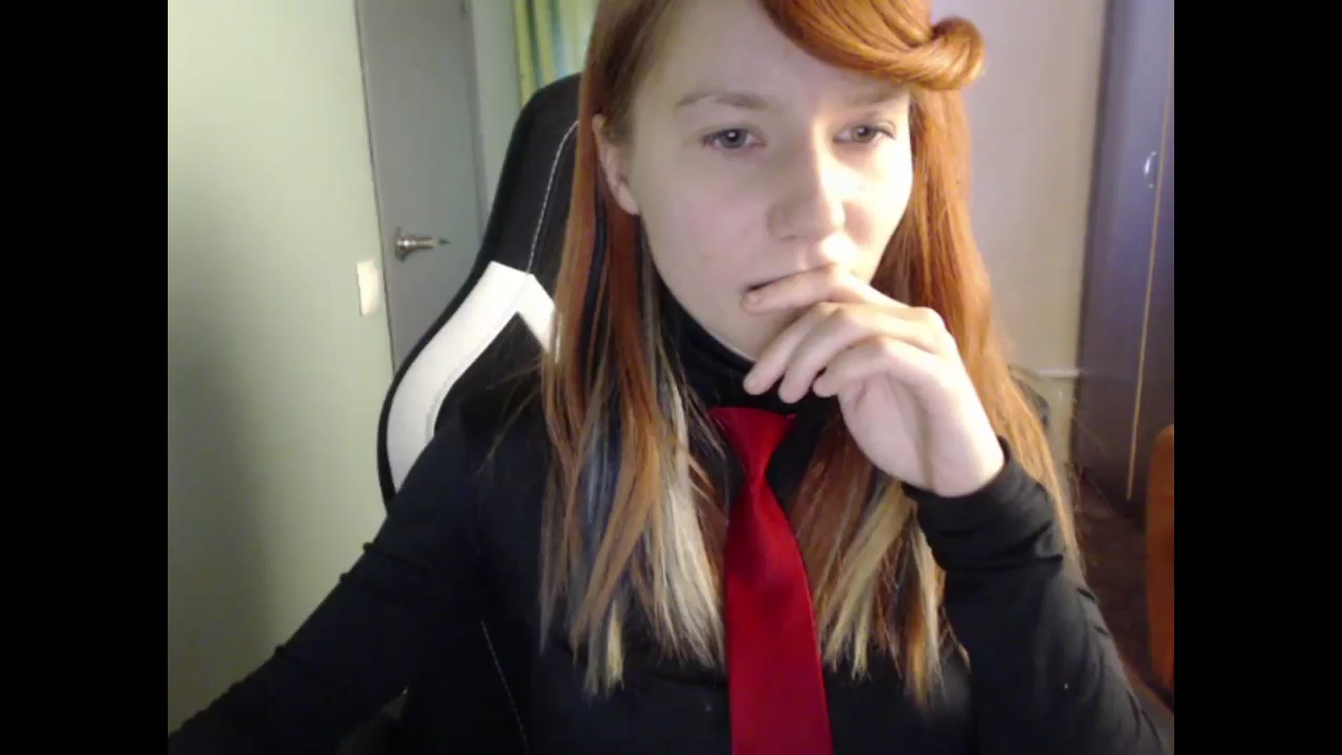 Gallery image thumbnail from NikiFoks18's myfreecams stream on, 10/16/2023, 07:36 image 2 of 20