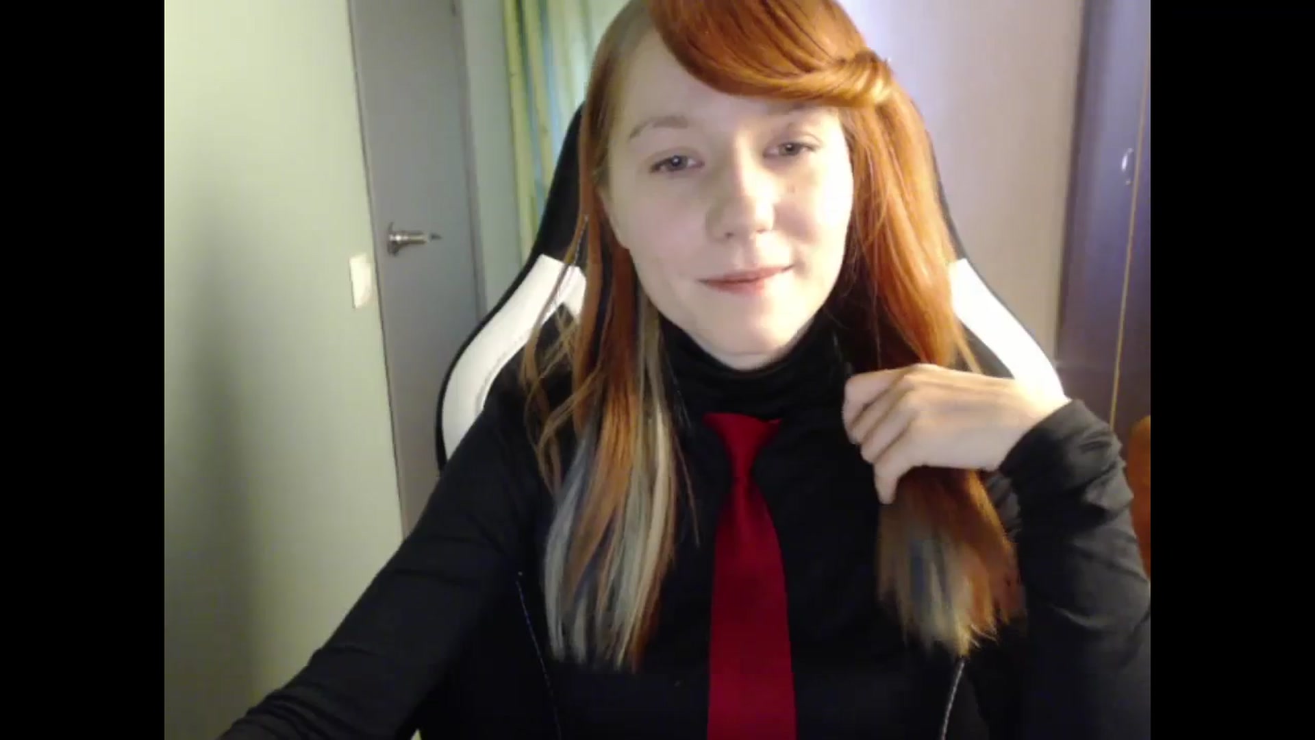 Gallery image thumbnail from NikiFoks18's myfreecams stream on, 10/16/2023, 07:36 image 15 of 20